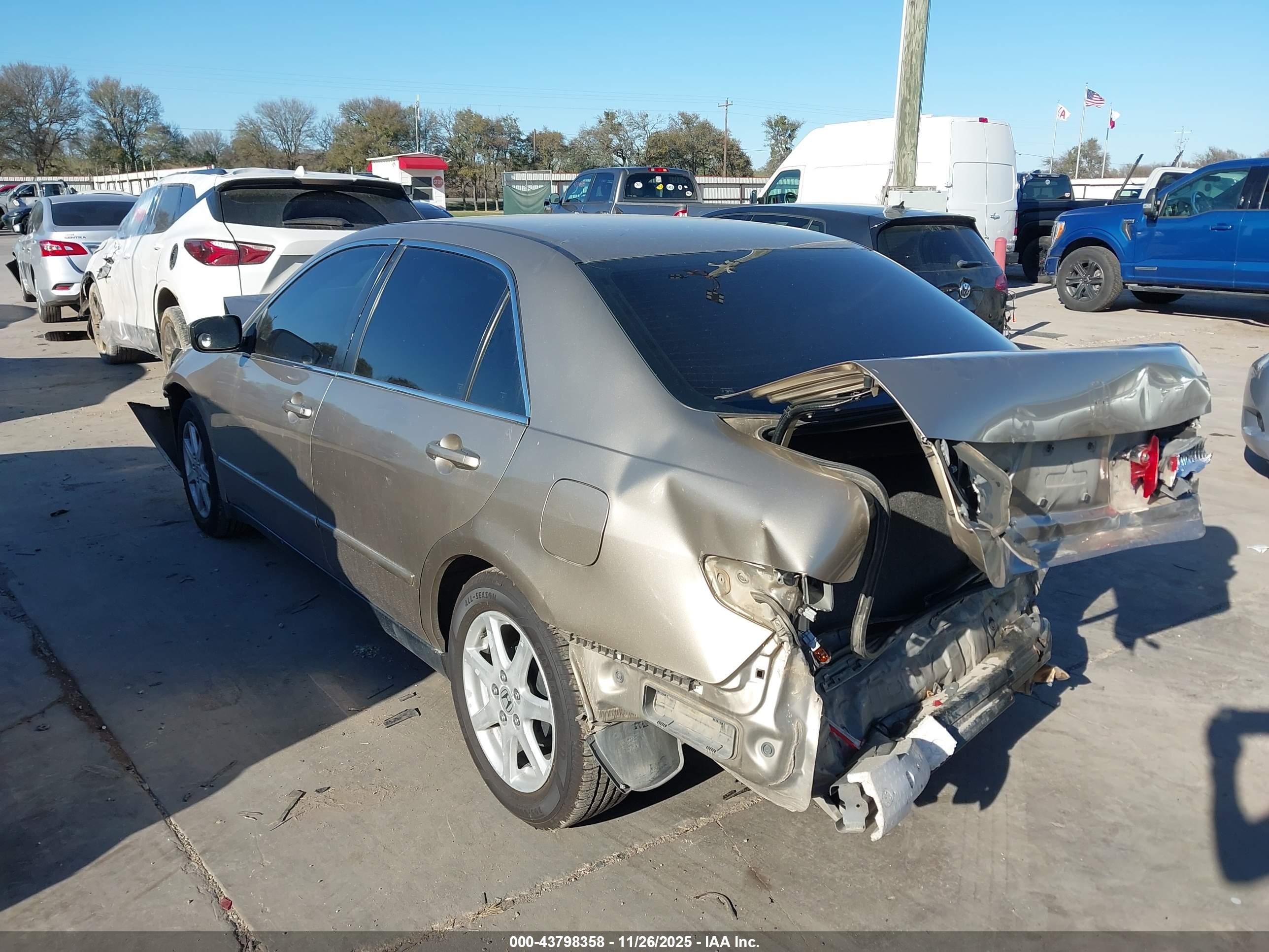 HONDA ACCORD image 3