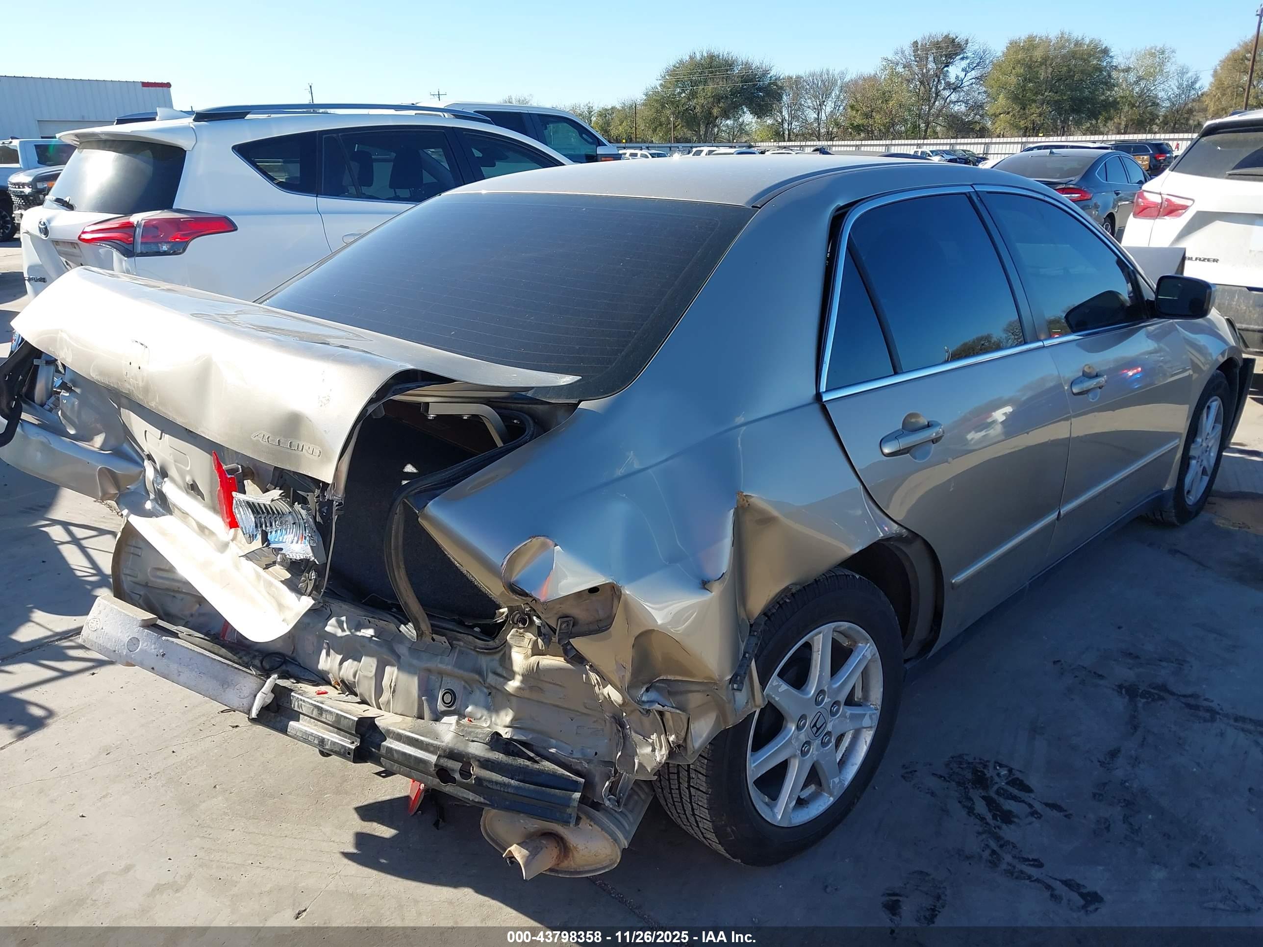 HONDA ACCORD image 4