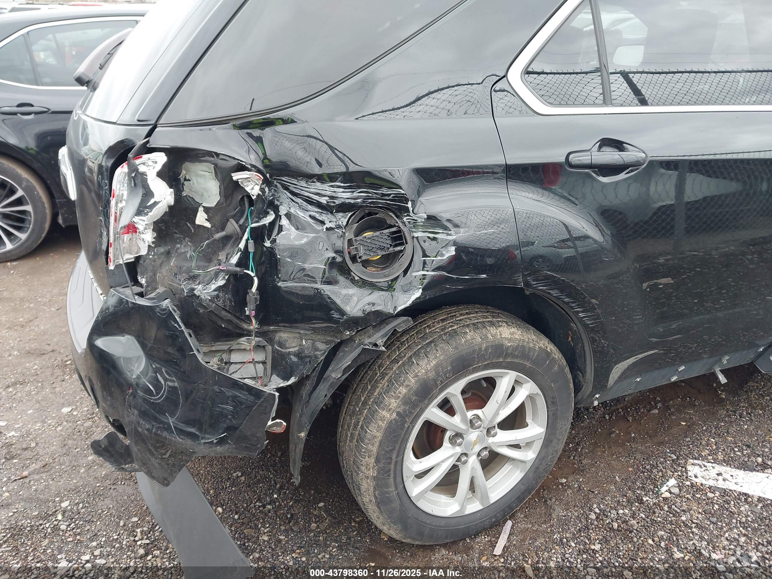CHEVROLET EQUINOX image 6