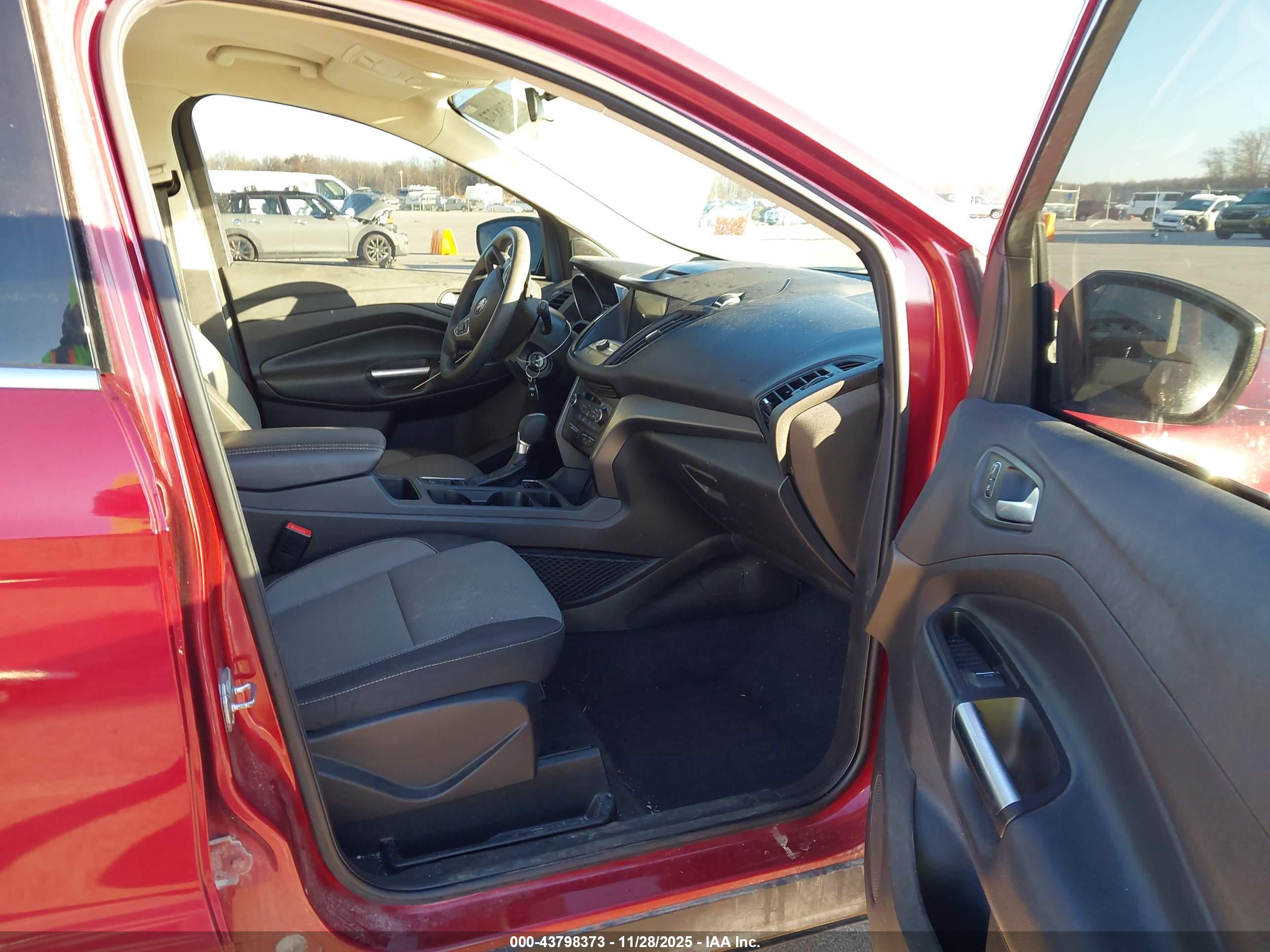 FORD ESCAPE image 5