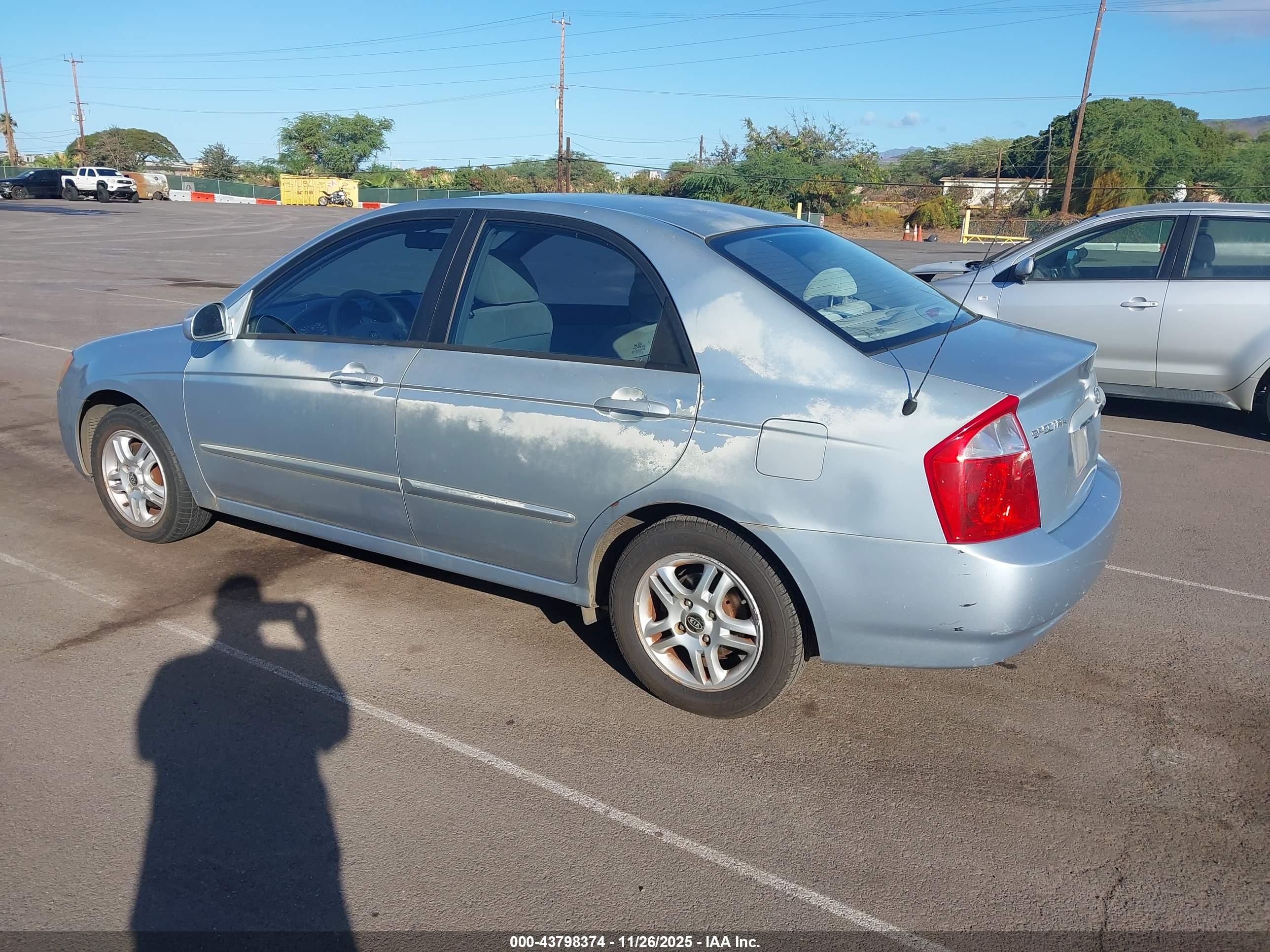 KIA SPECTRA image 3