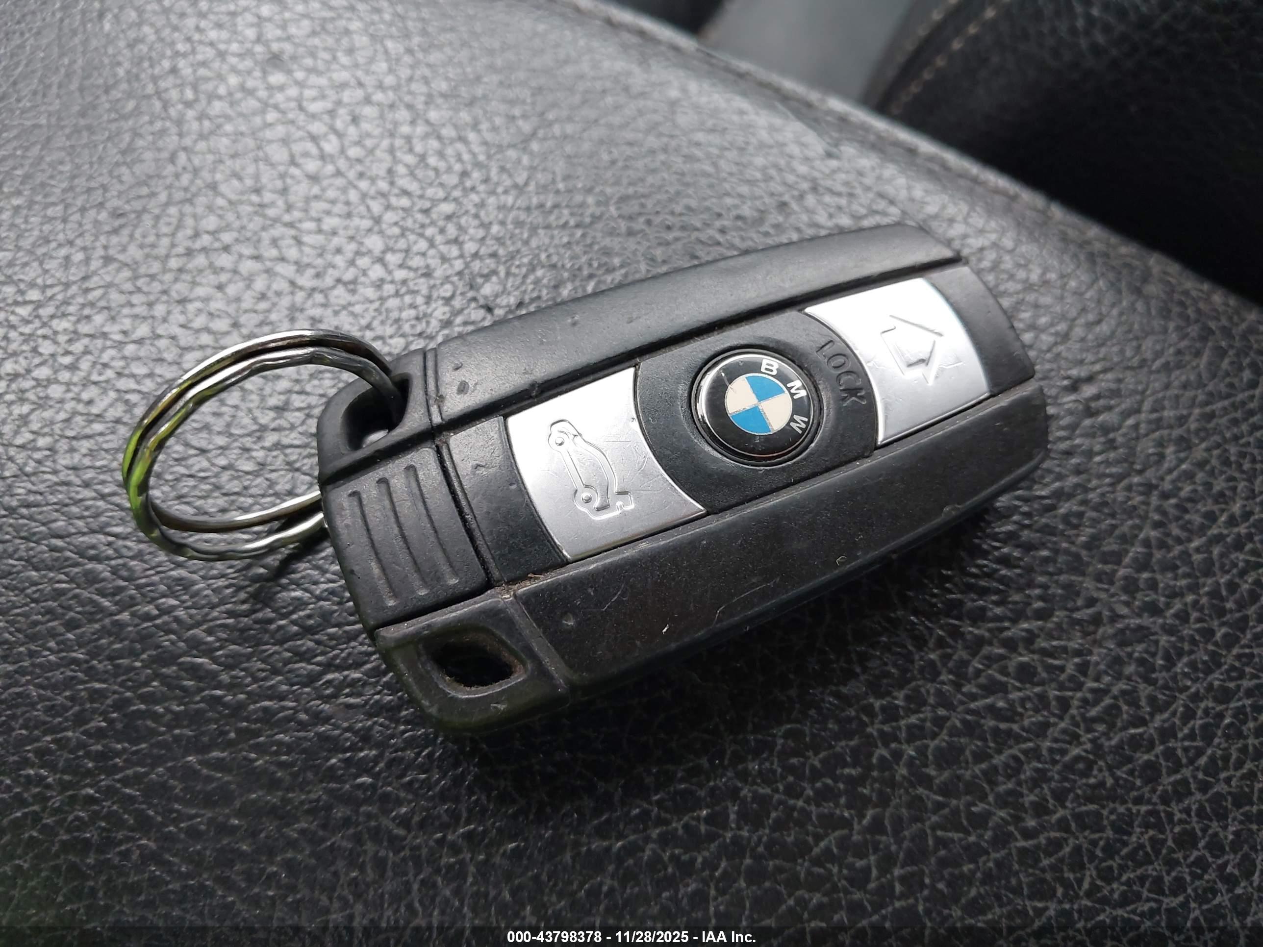 BMW 335I image 11