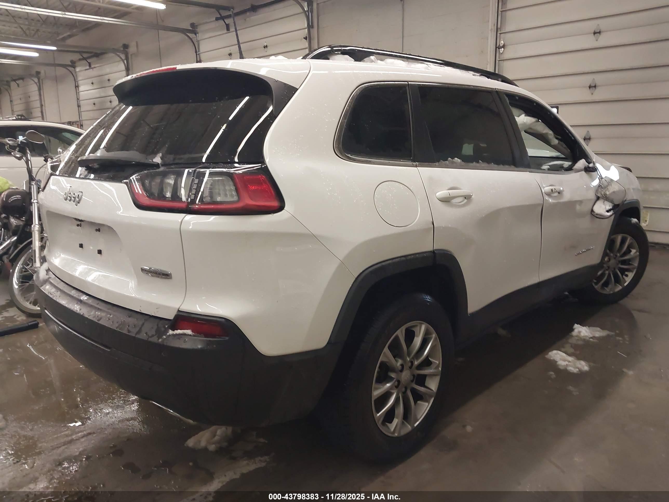 JEEP CHEROKEE image 4