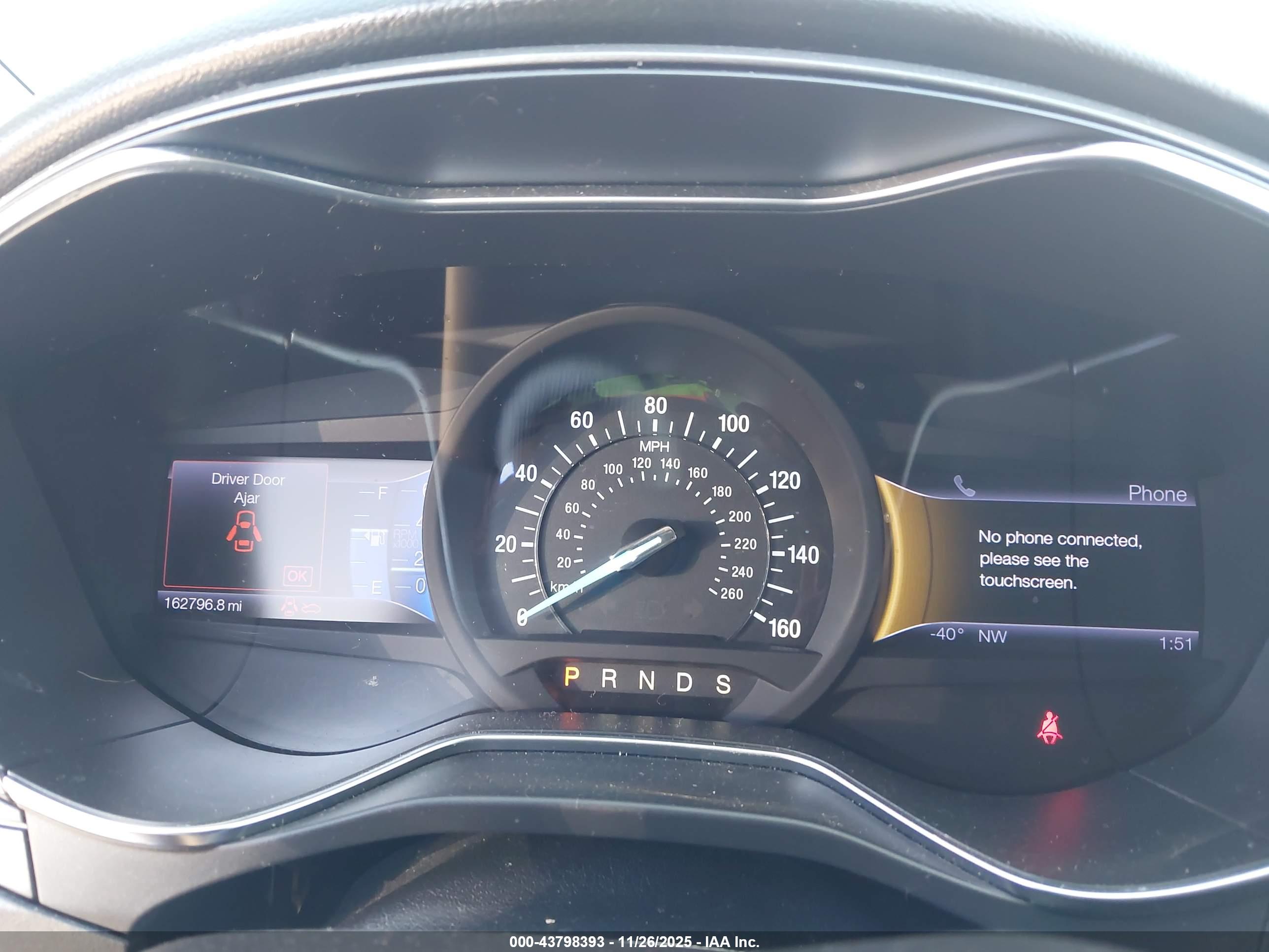 FORD FUSION image 7