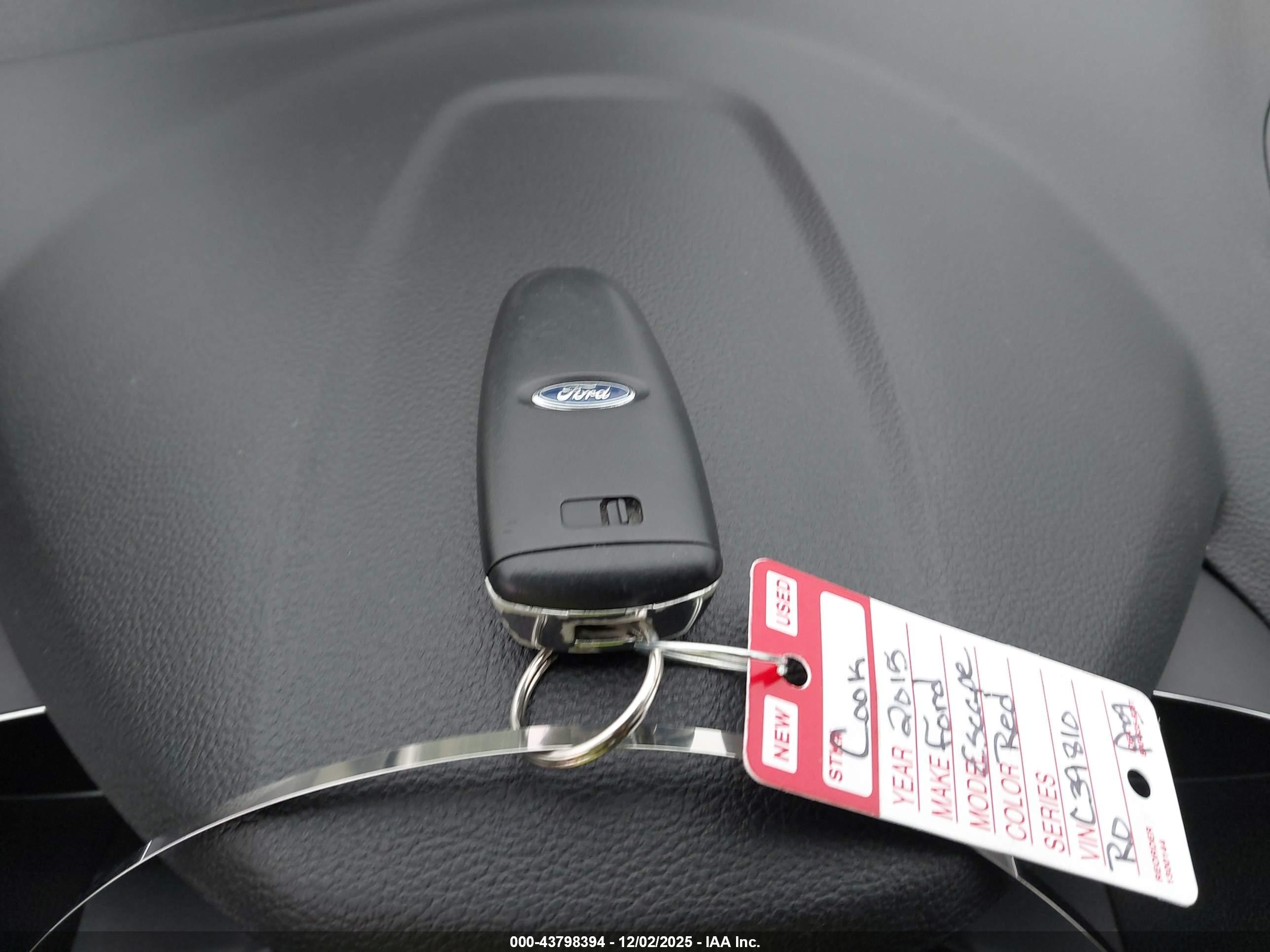 FORD ESCAPE image 11