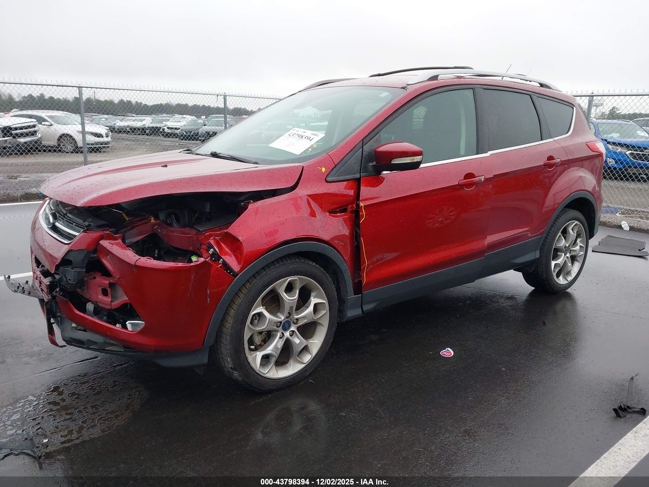 FORD ESCAPE image 2