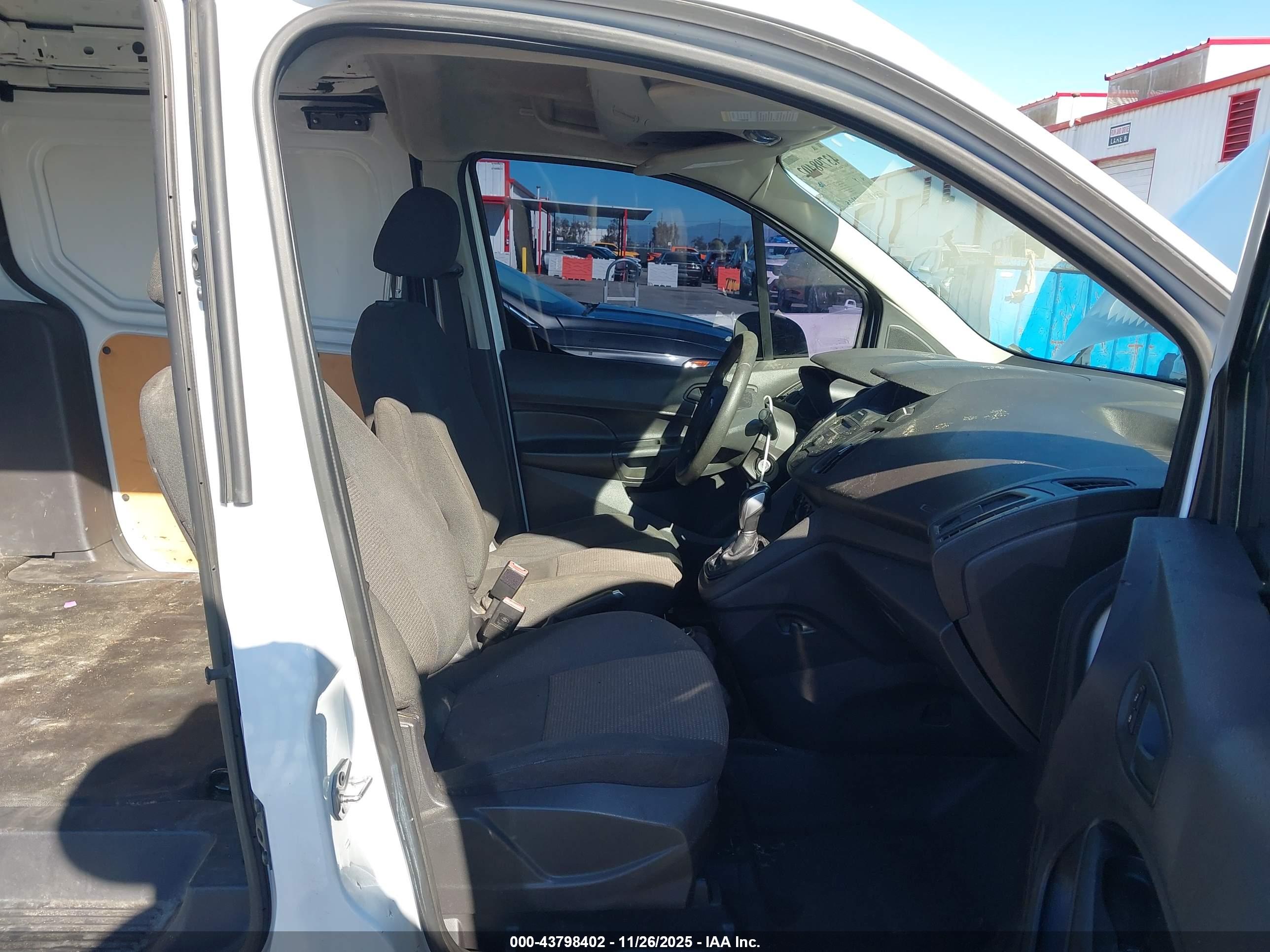 FORD TRANSIT image 5