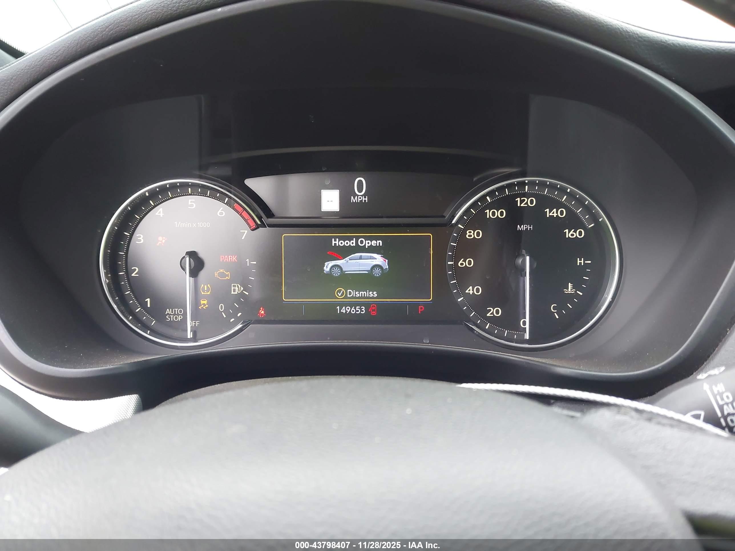 CADILLAC XT4 image 7