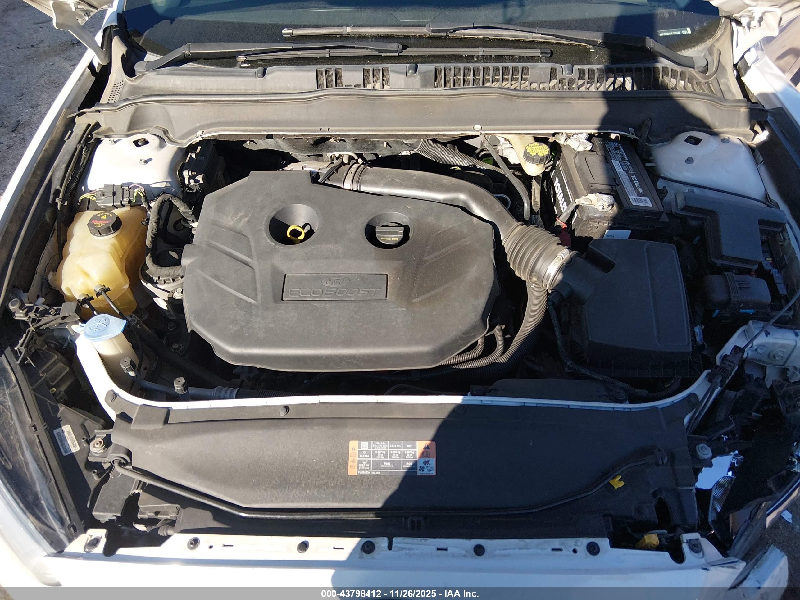 FORD FUSION image 10