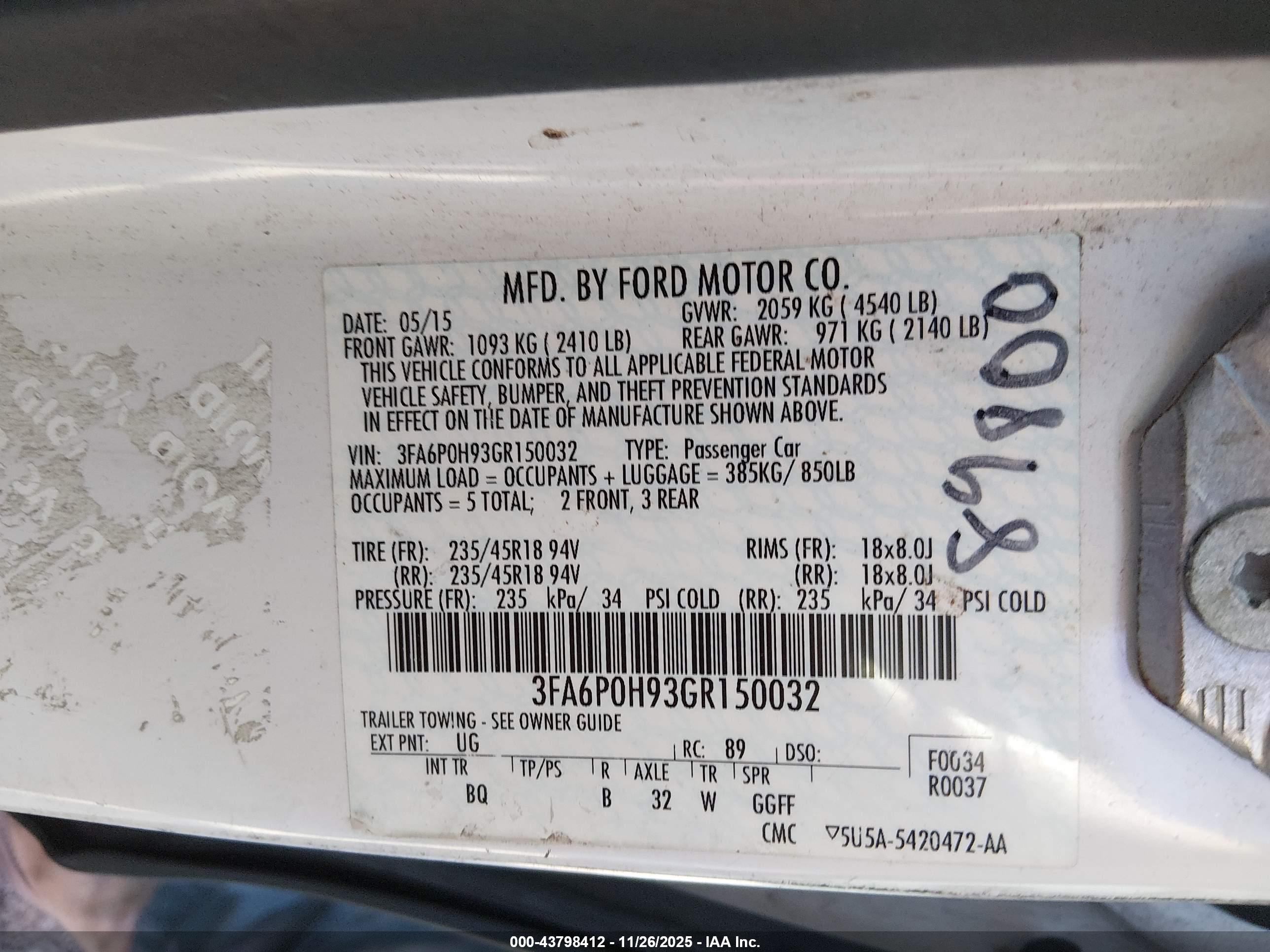 FORD FUSION image 9
