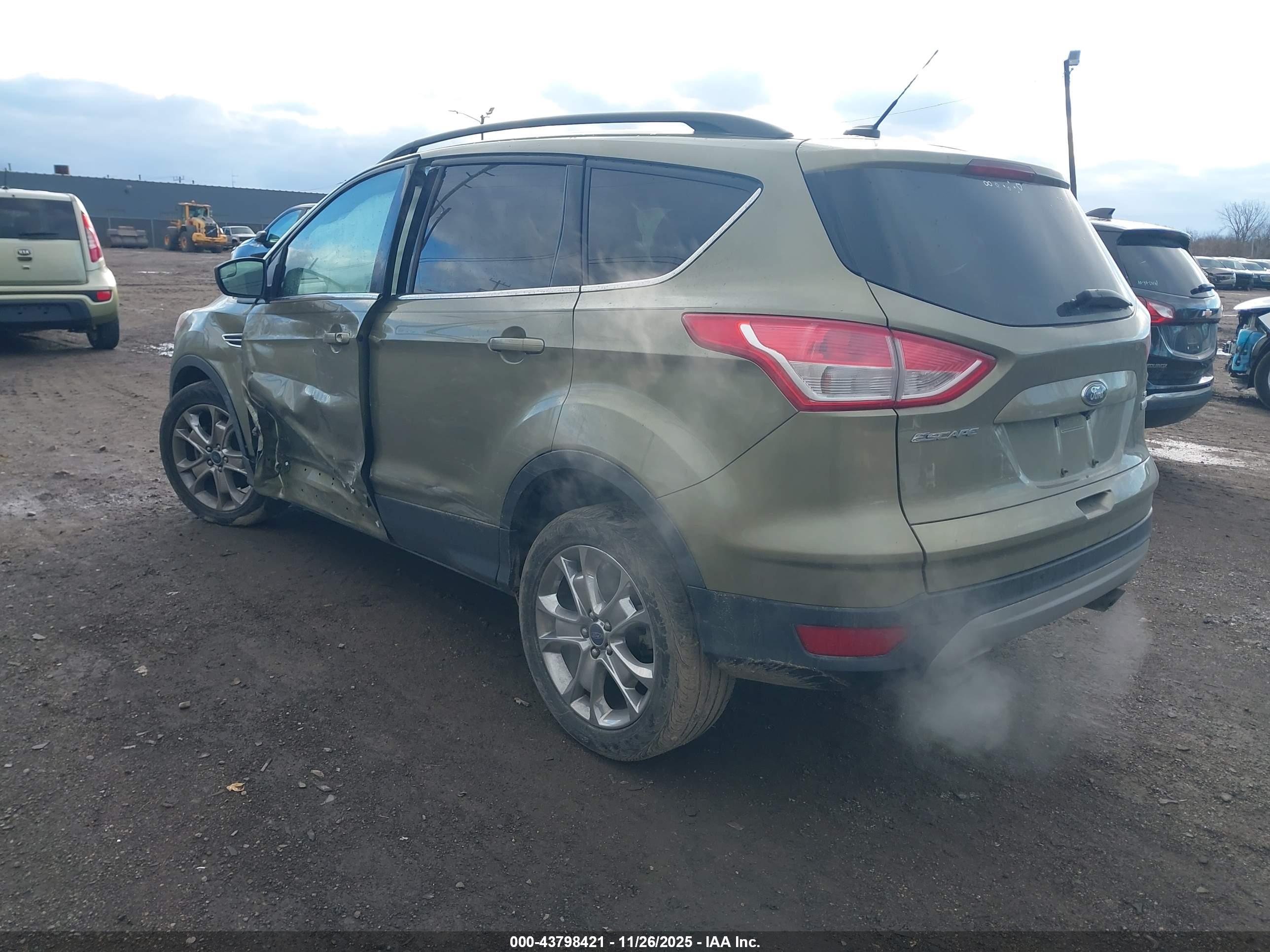 FORD ESCAPE image 3