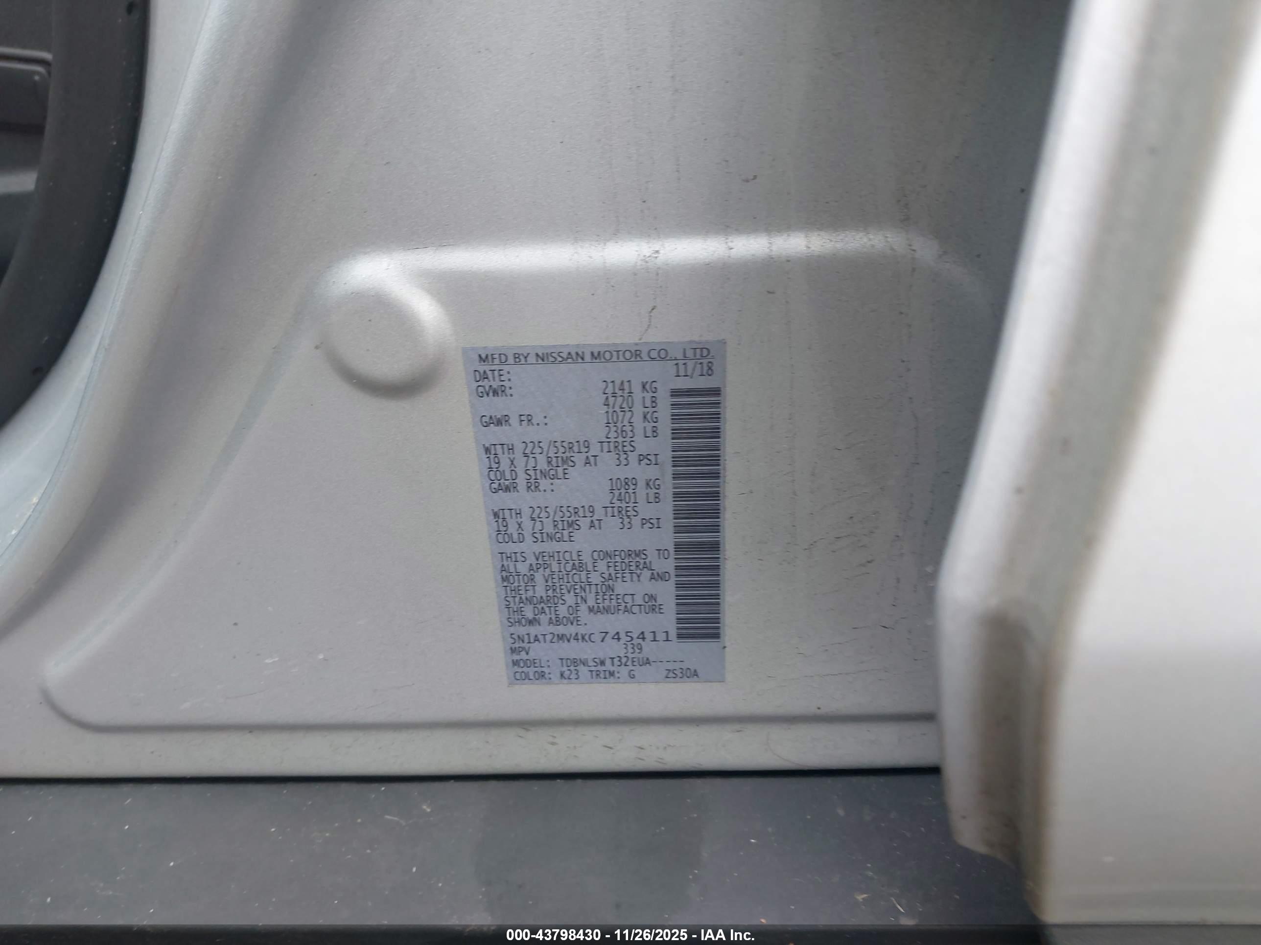 NISSAN ROGUE image 9