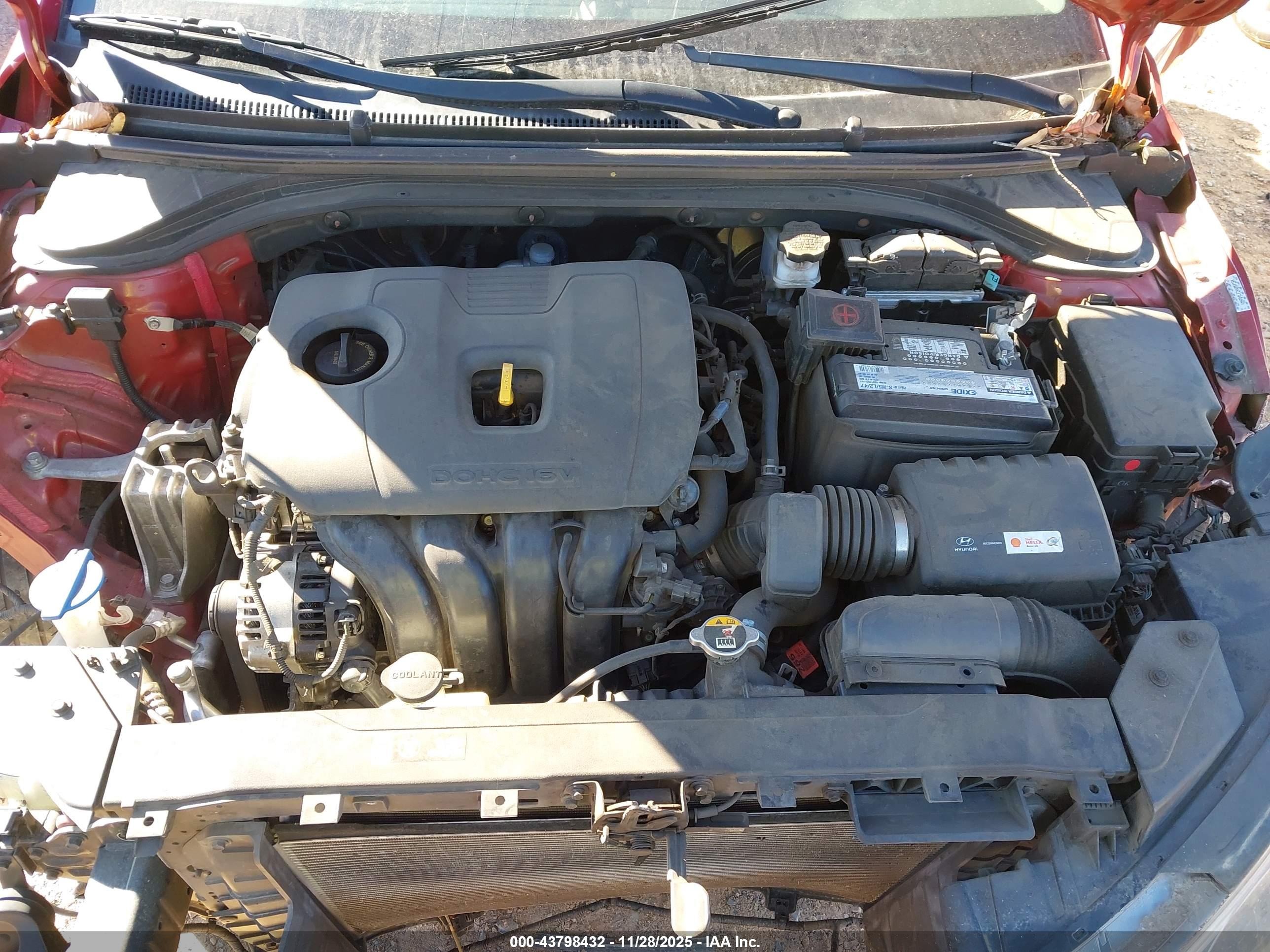 HYUNDAI ELANTRA image 10