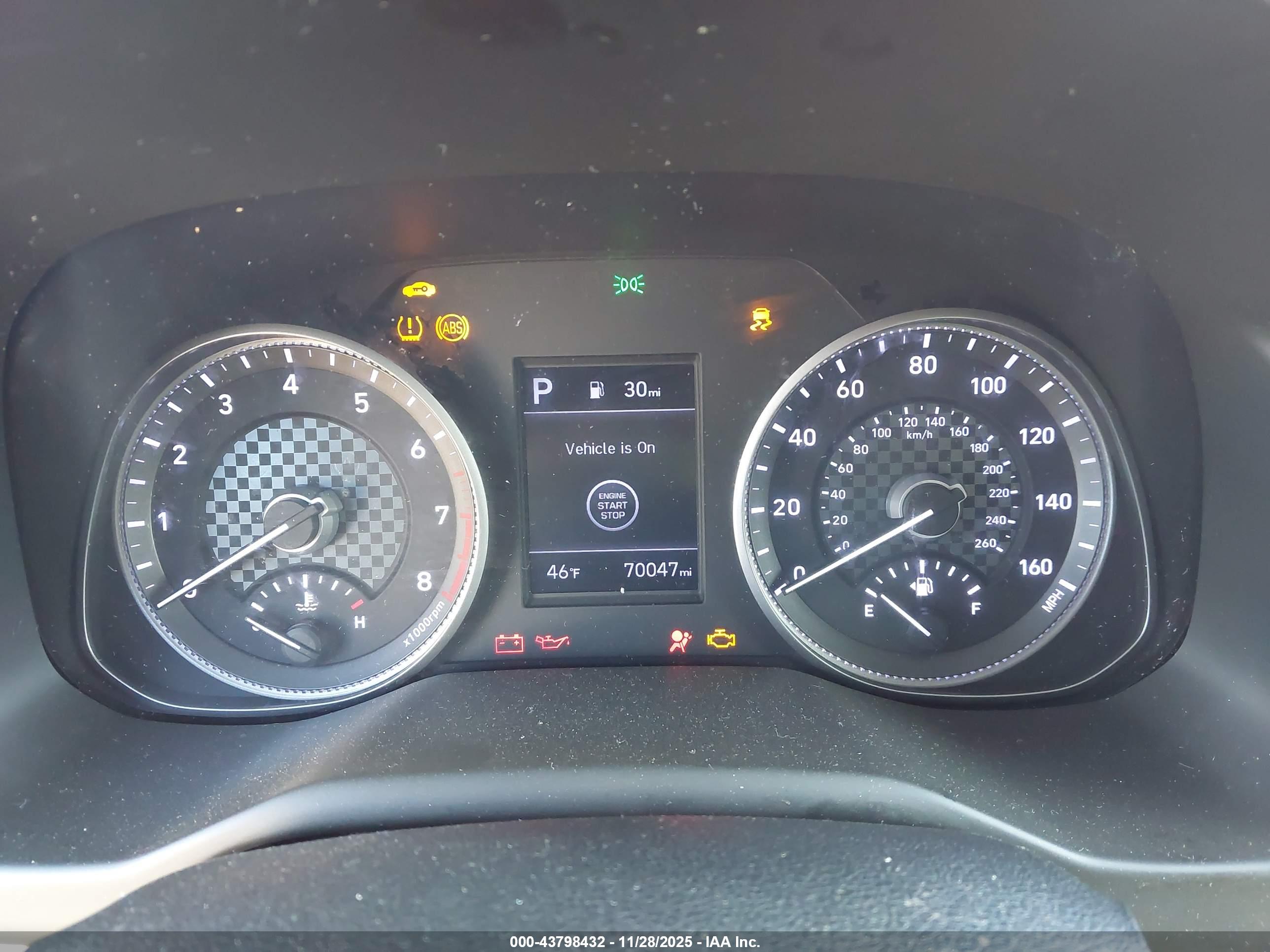 HYUNDAI ELANTRA image 7