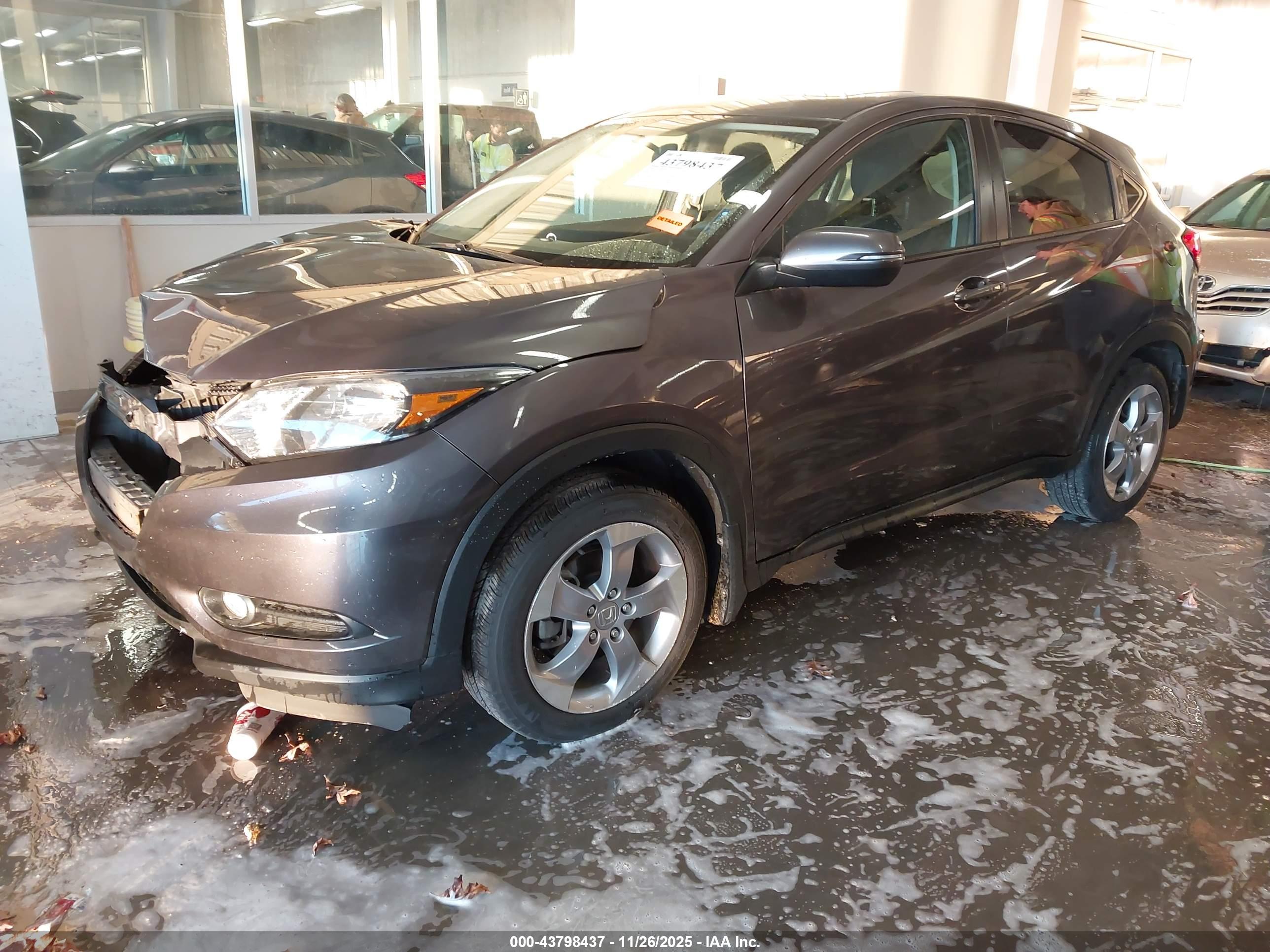 HONDA HR-V image 2