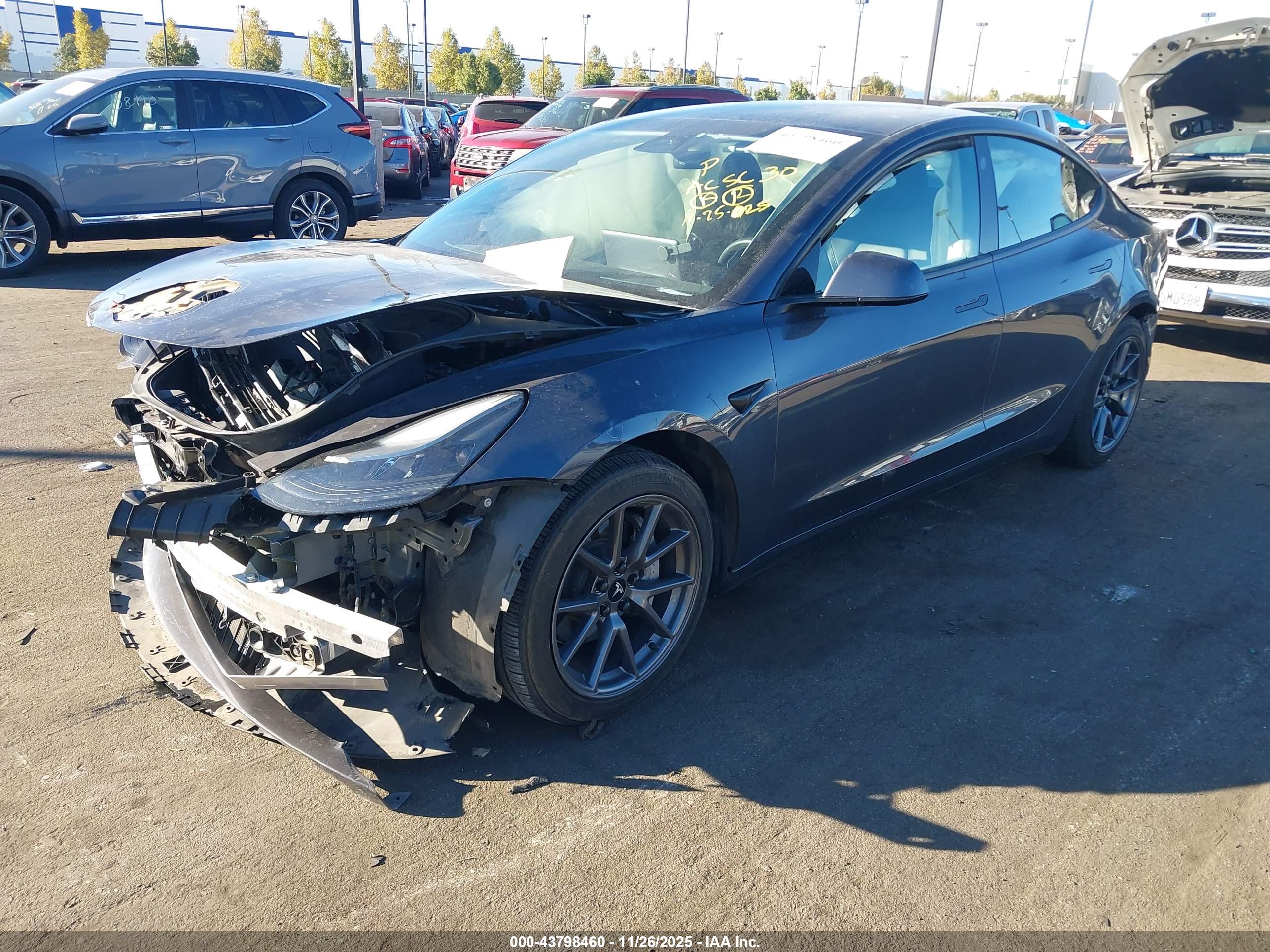 TESLA MODEL image 2
