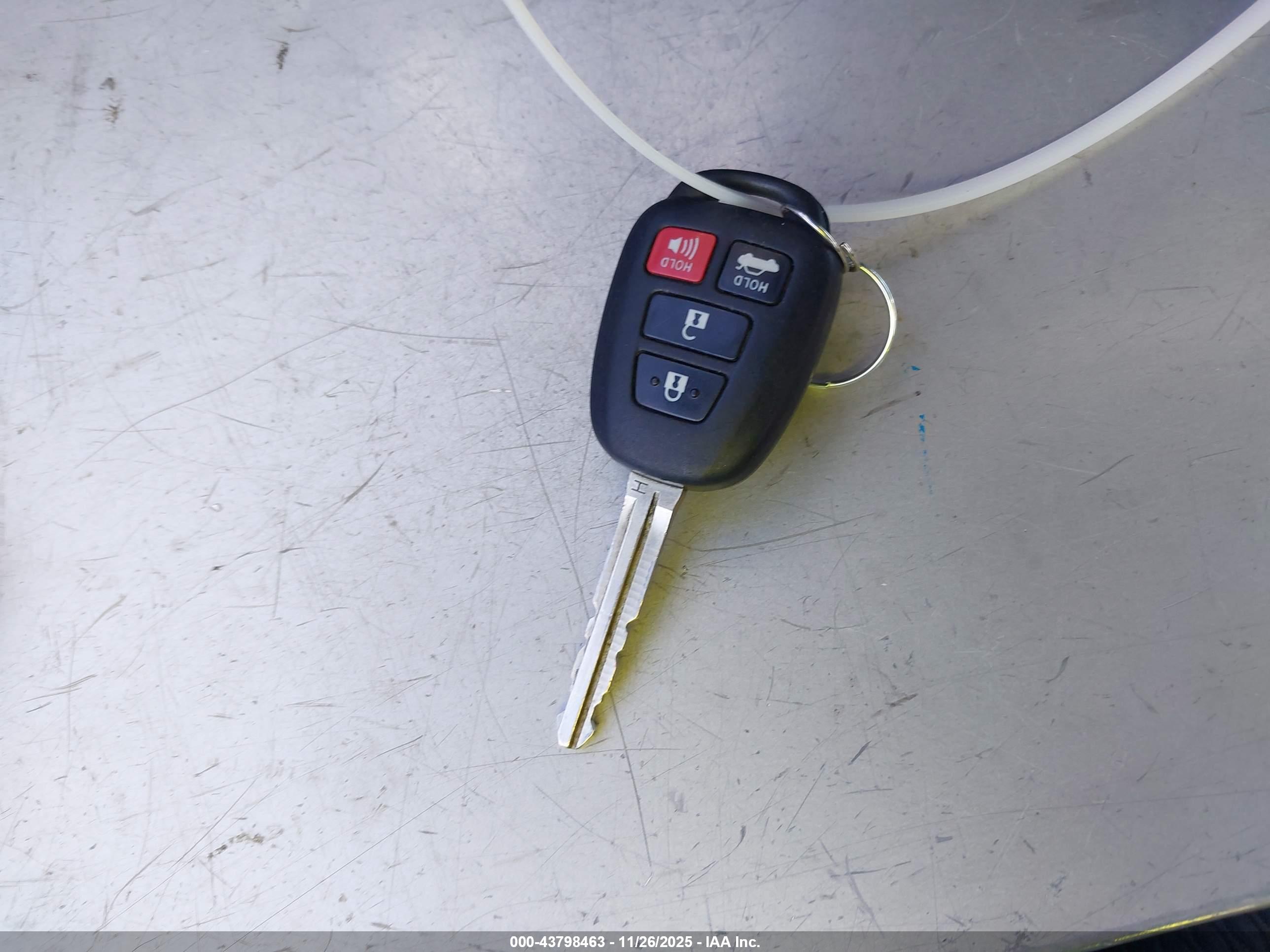TOYOTA COROLLA image 11