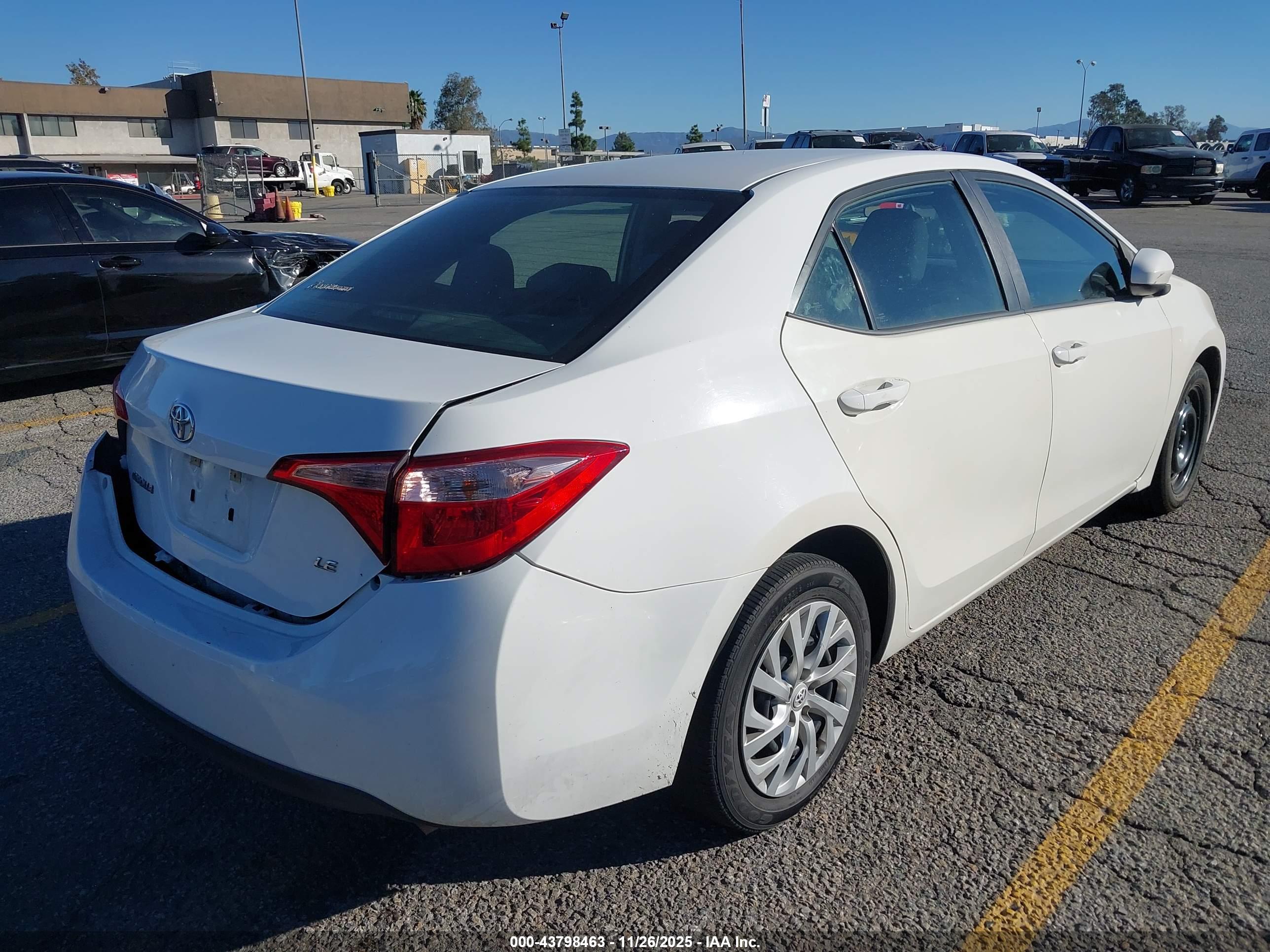TOYOTA COROLLA image 4