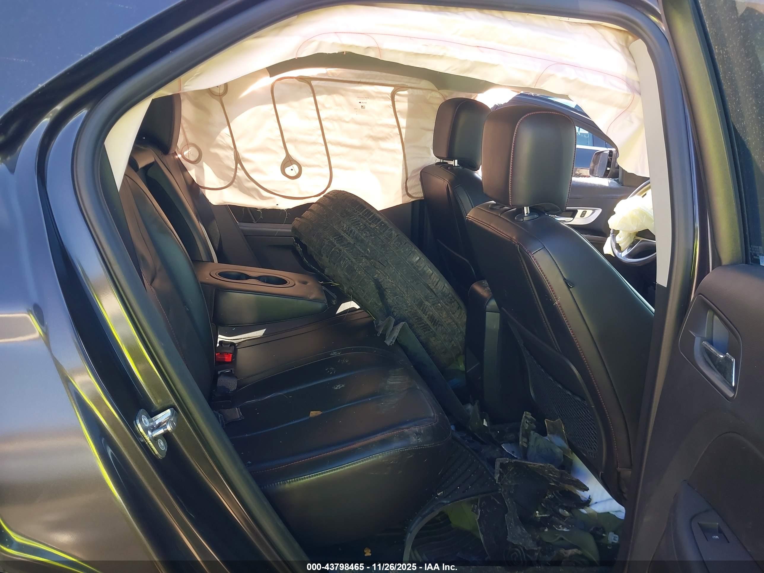CHEVROLET EQUINOX image 8