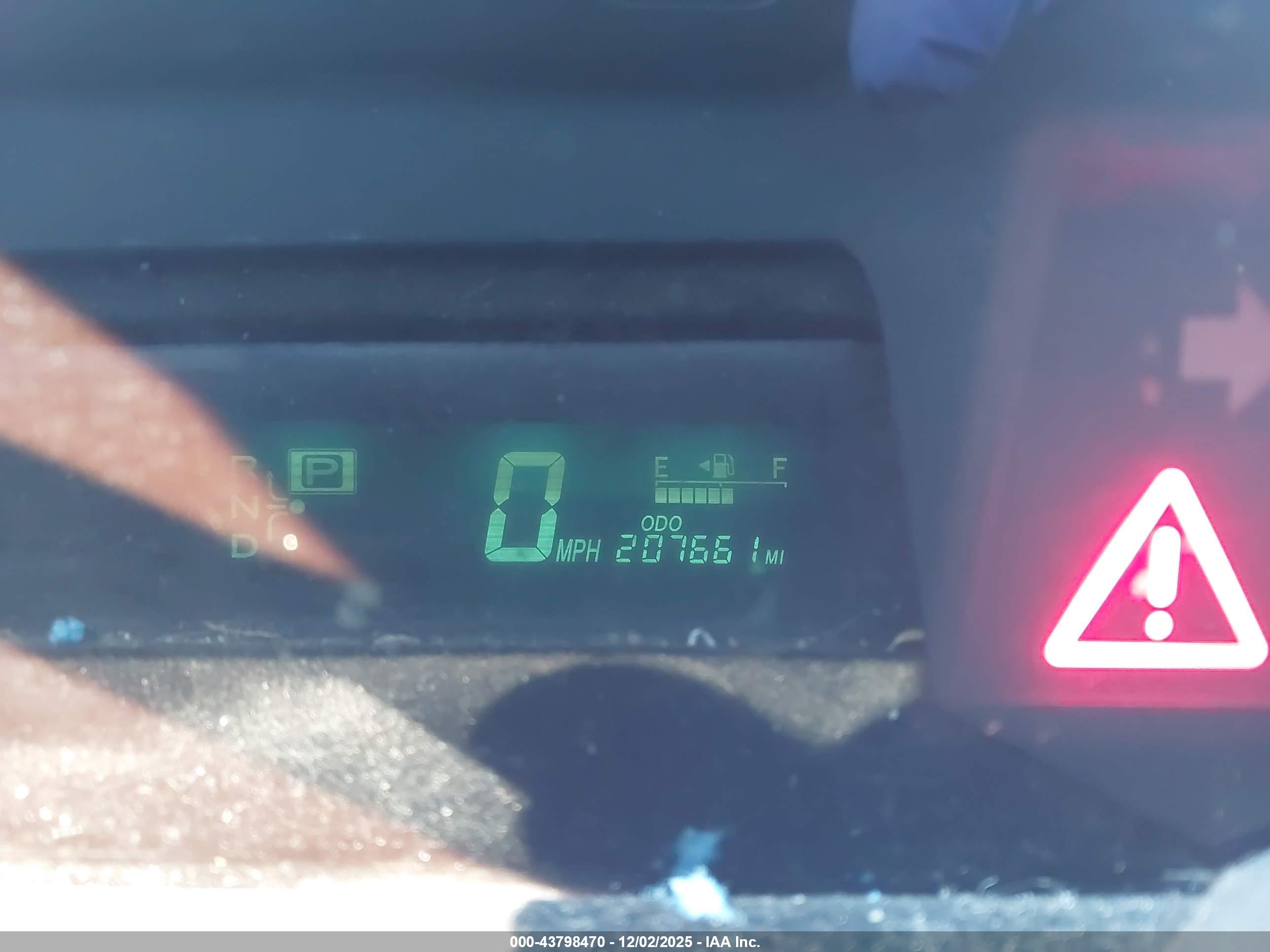 TOYOTA PRIUS image 7