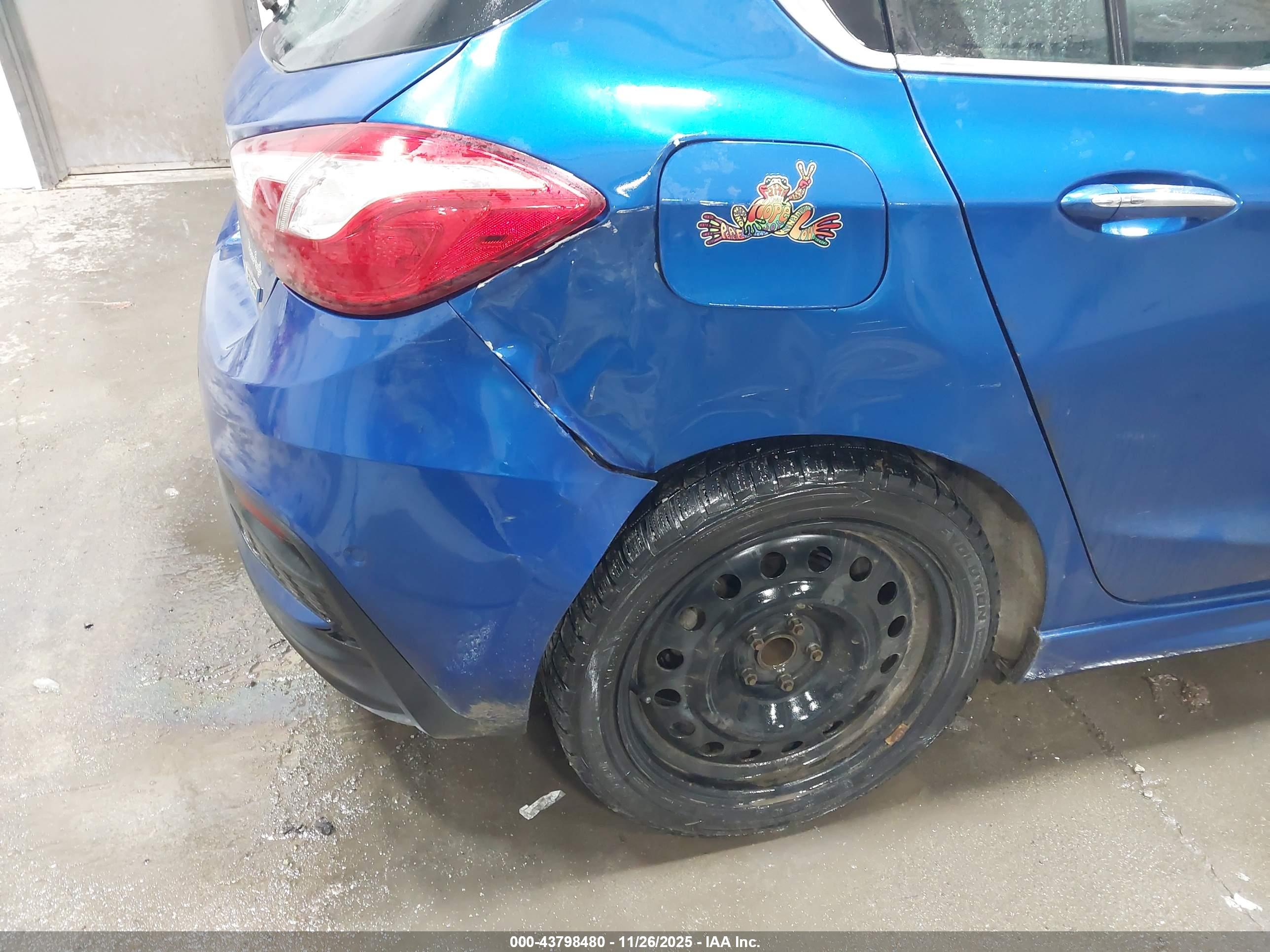 CHEVROLET CRUZE image 6