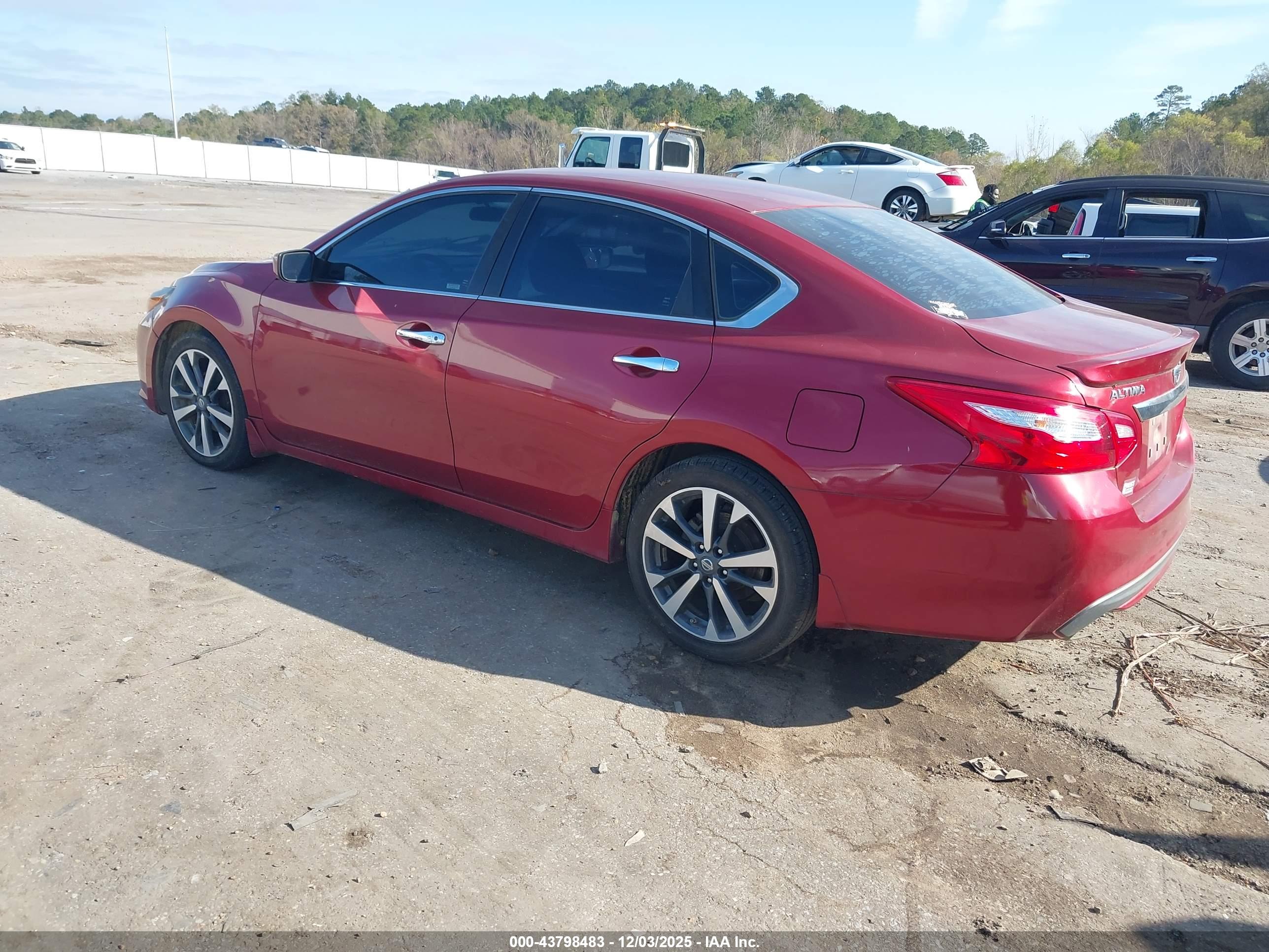 NISSAN ALTIMA image 3