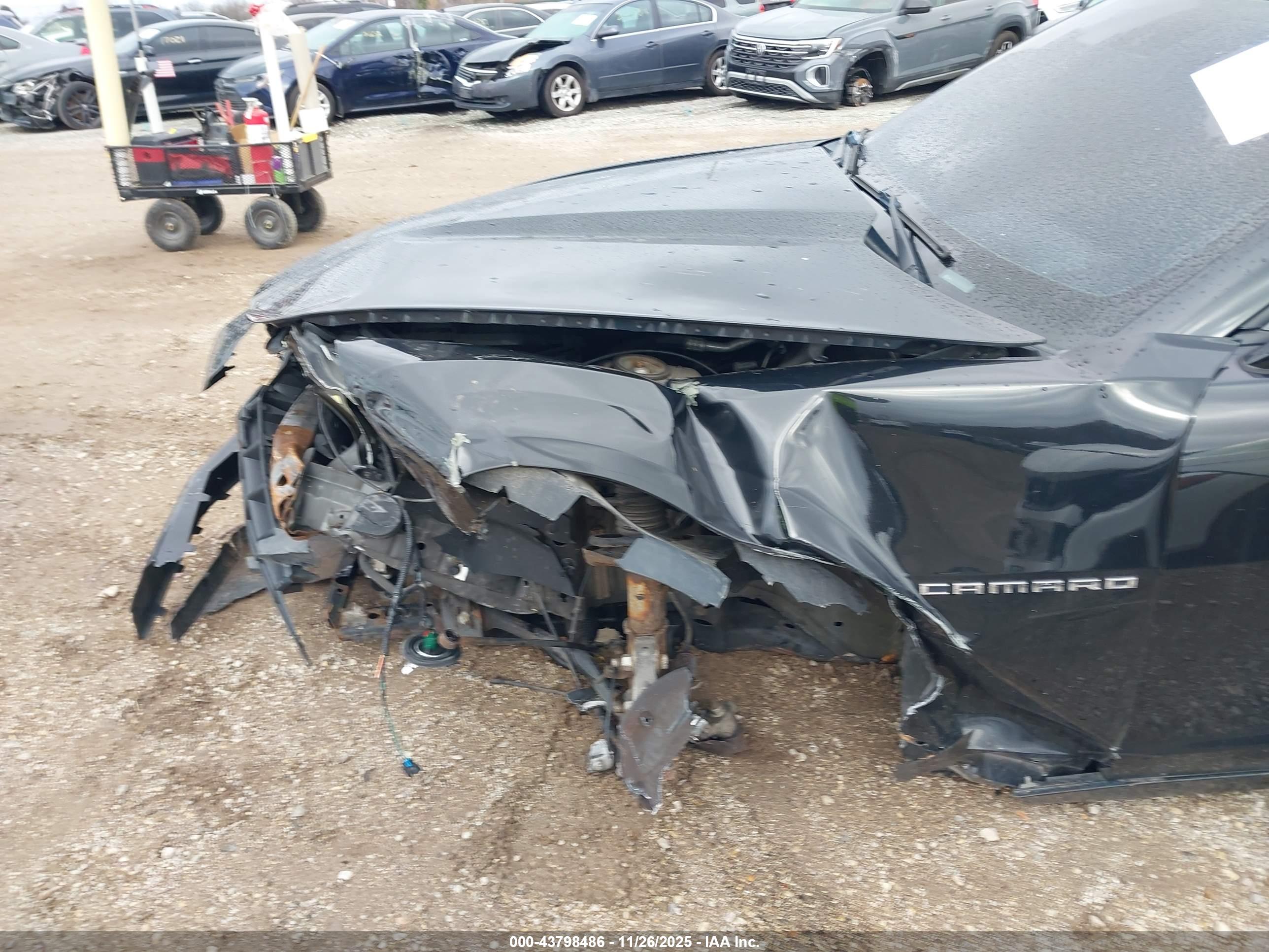 CHEVROLET CAMARO image 6