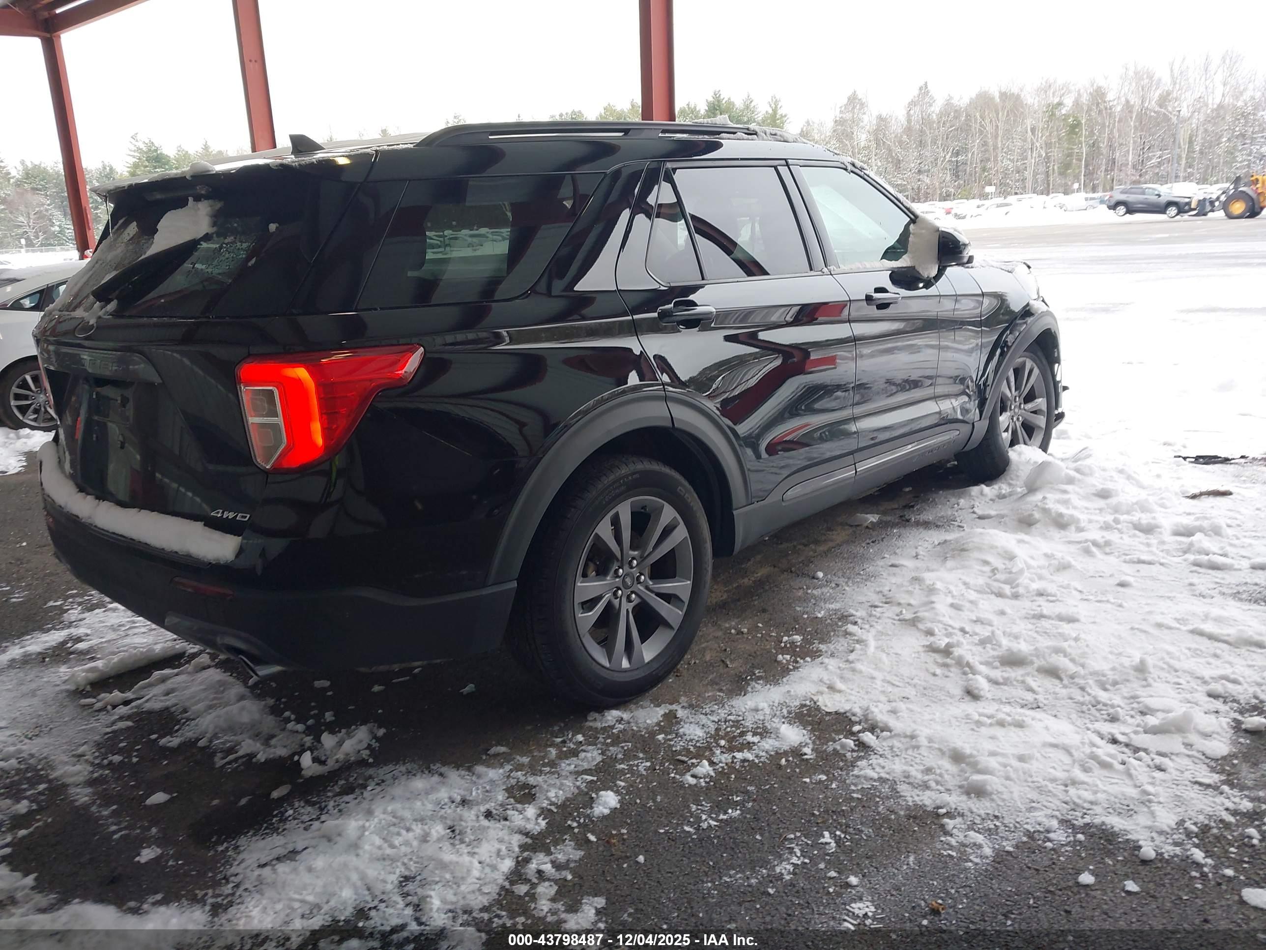 FORD EXPLORER image 4