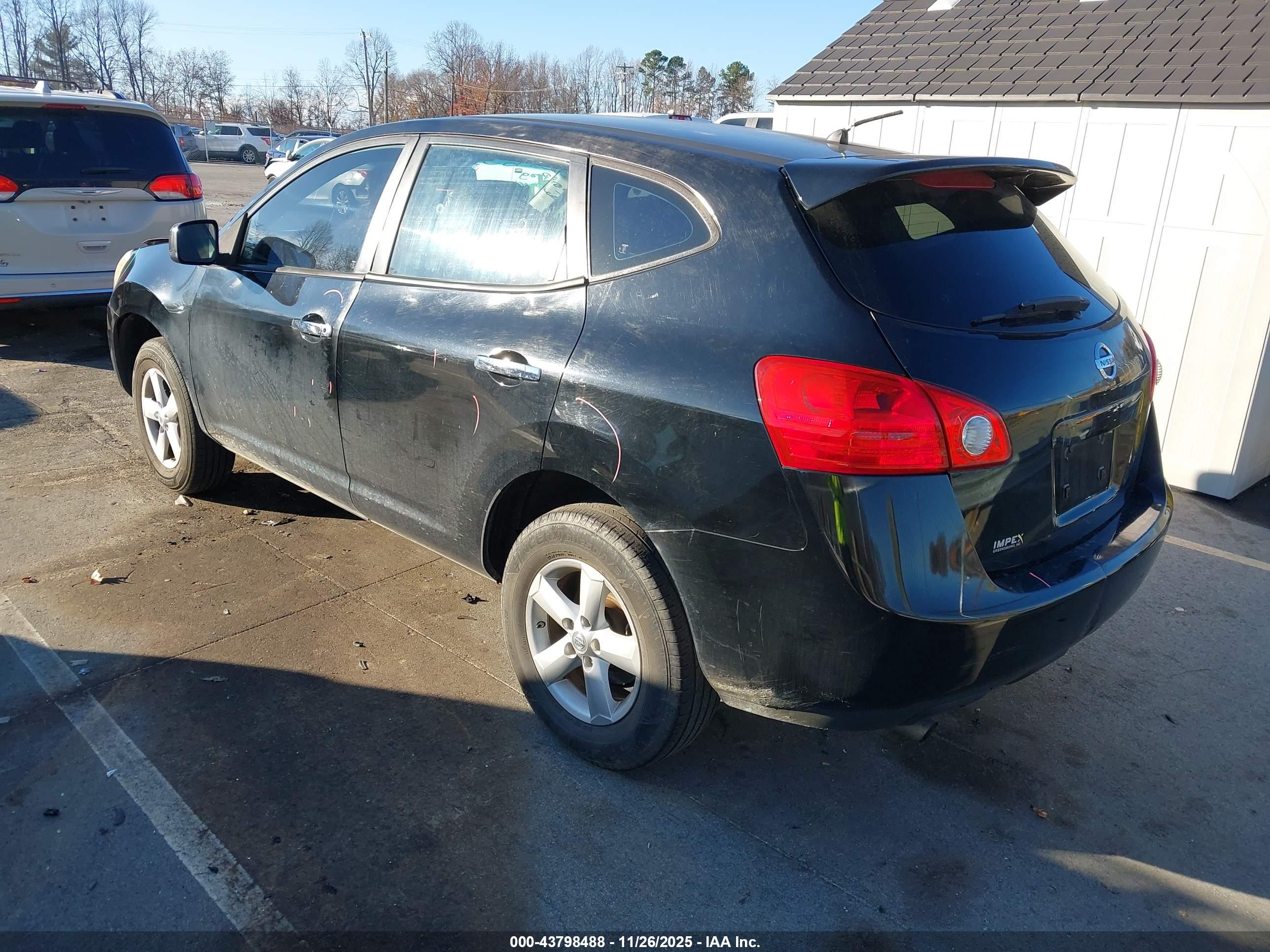 NISSAN ROGUE image 3