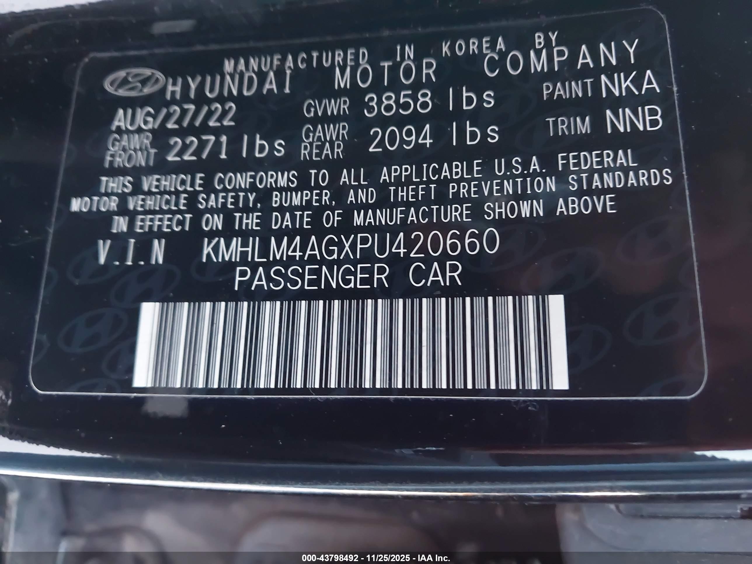 HYUNDAI ELANTRA image 9