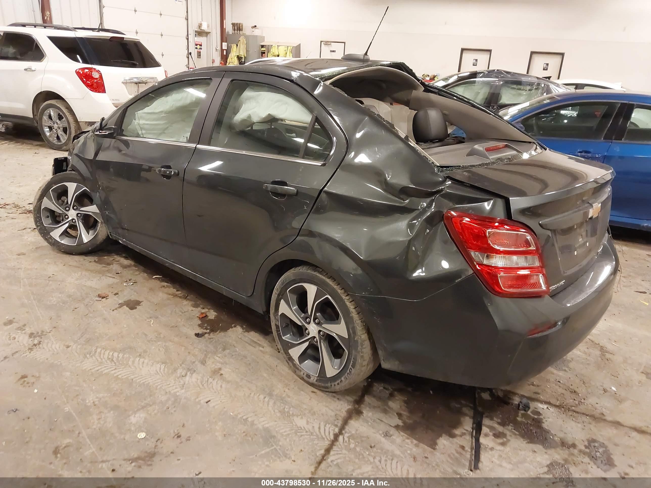 CHEVROLET SONIC image 3