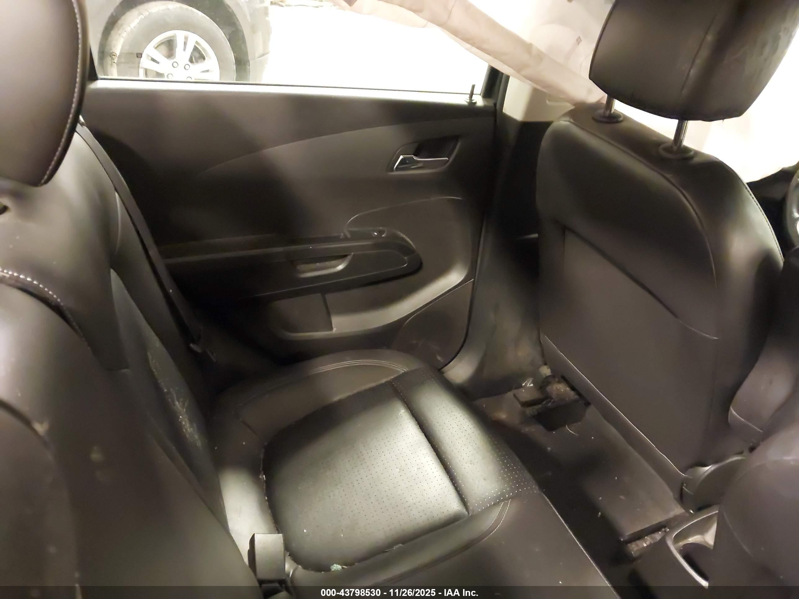 CHEVROLET SONIC image 8