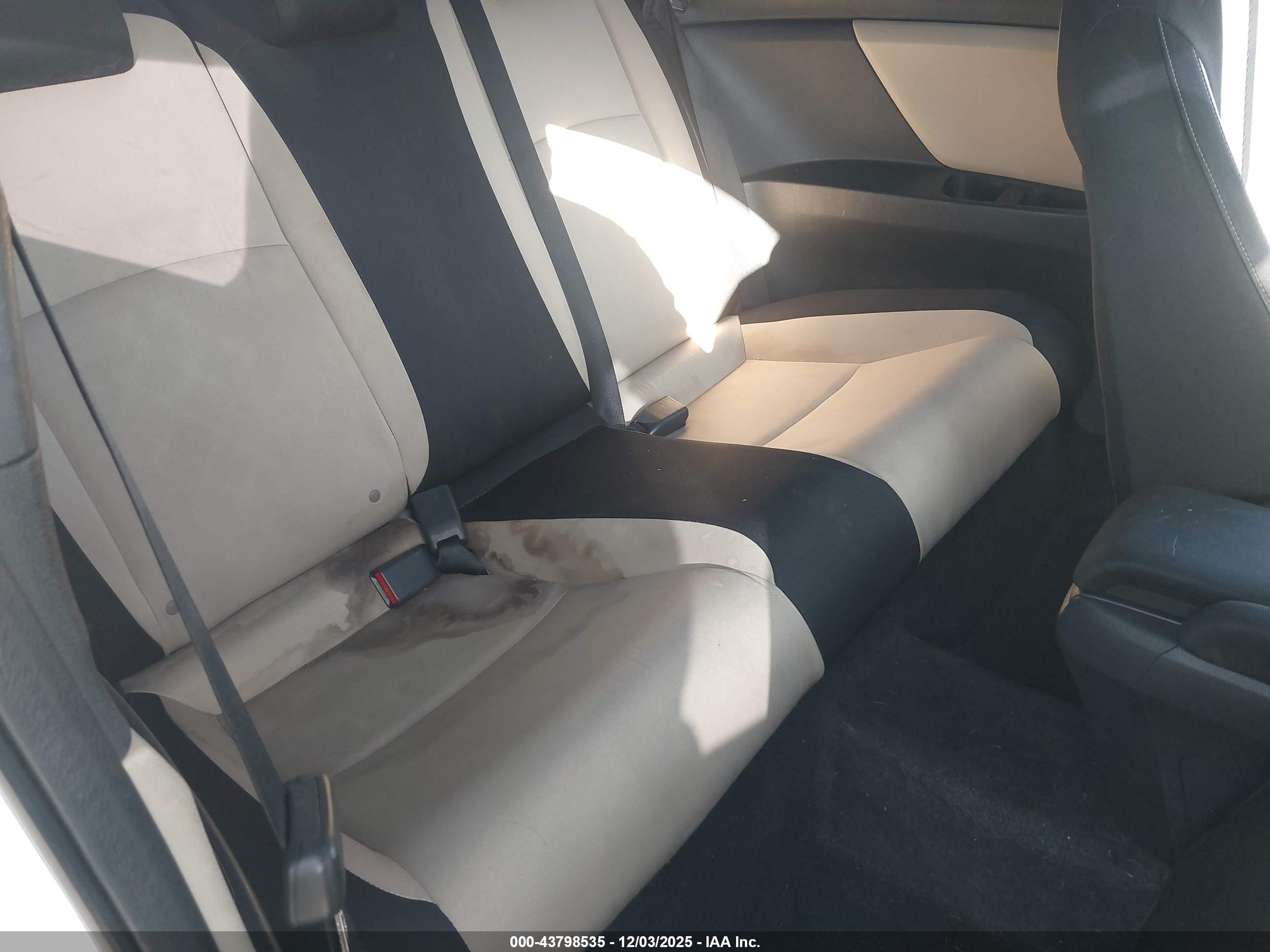 HONDA CIVIC image 8