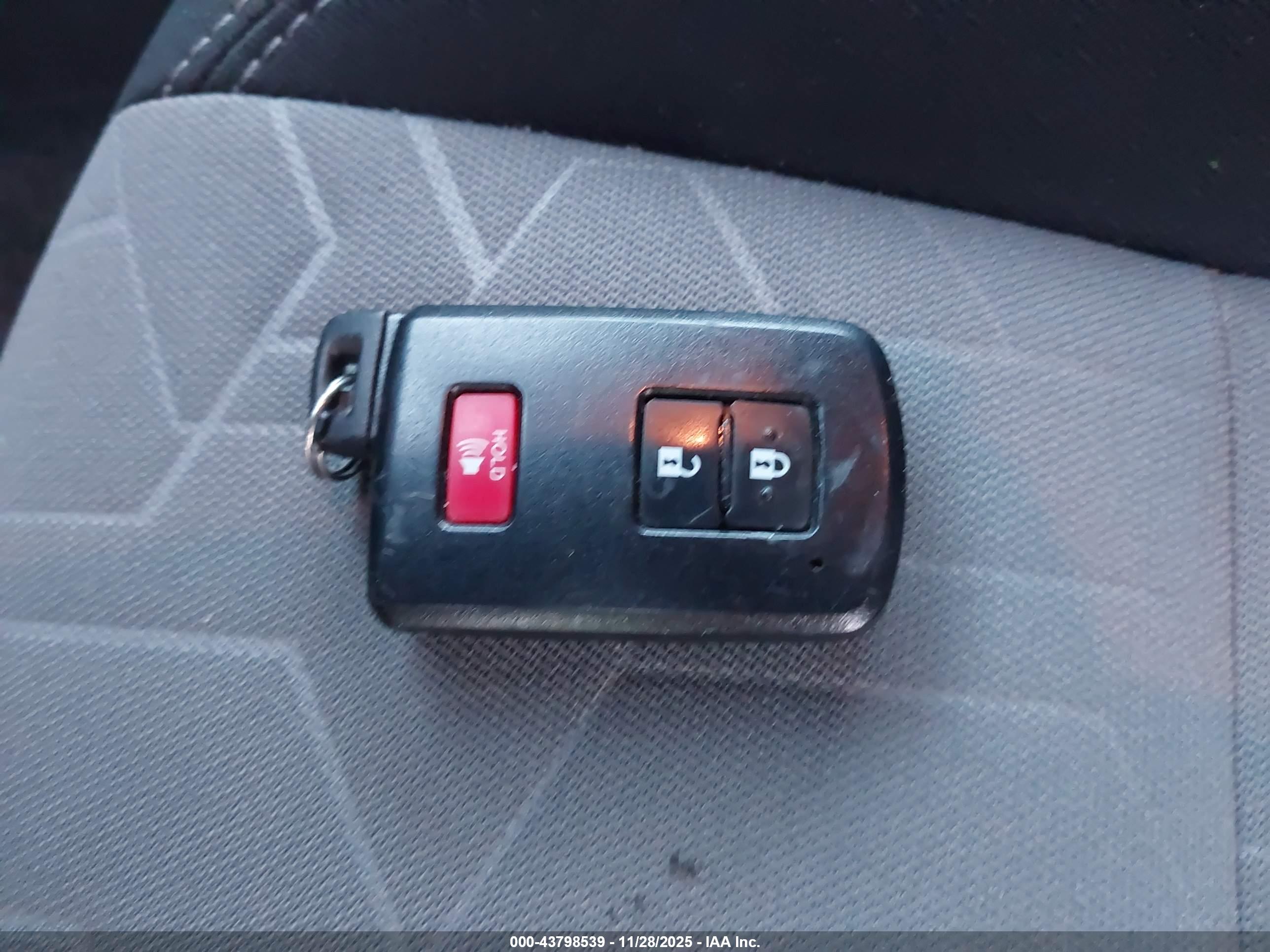 TOYOTA TACOMA image 11