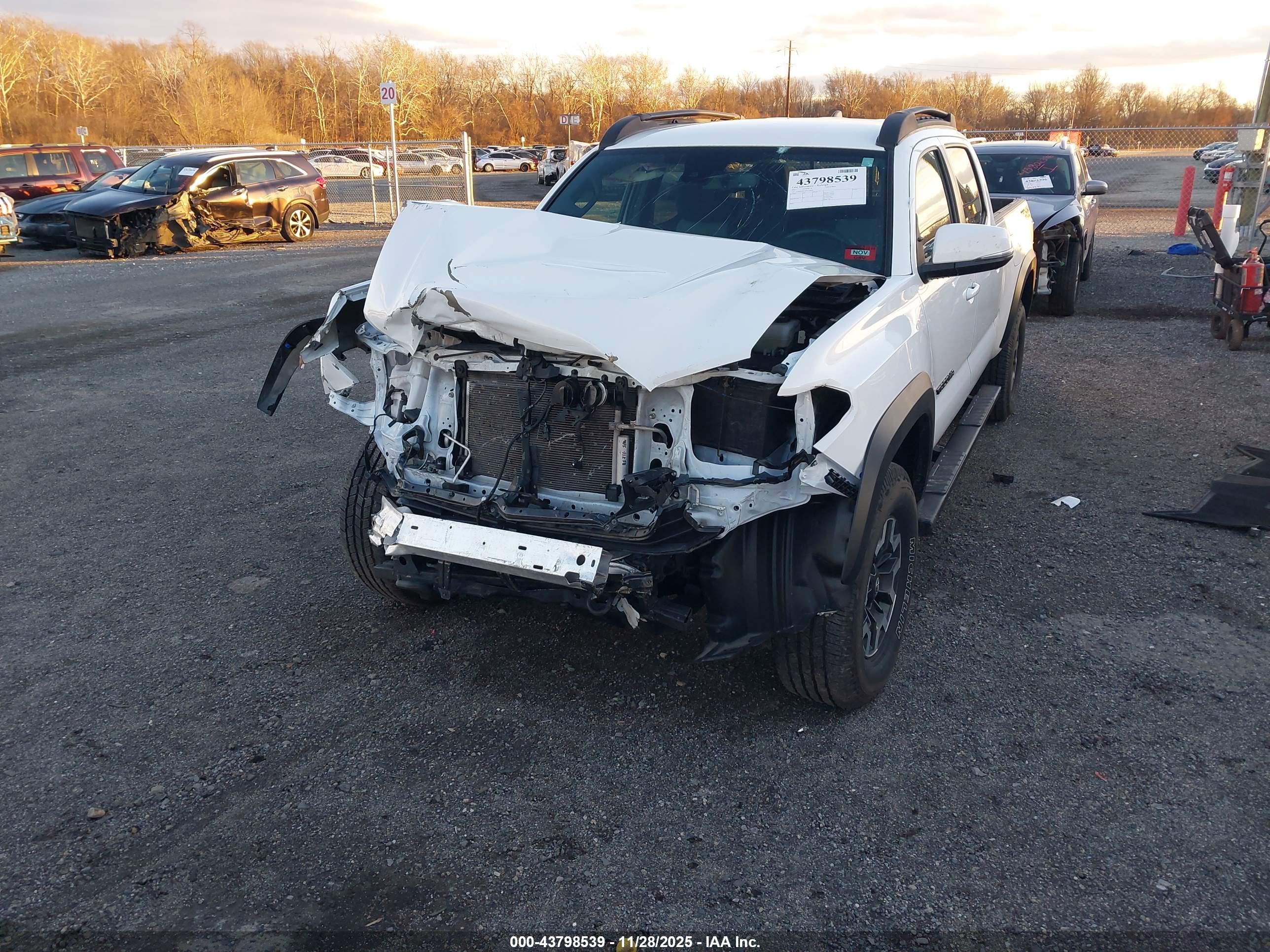TOYOTA TACOMA image 2