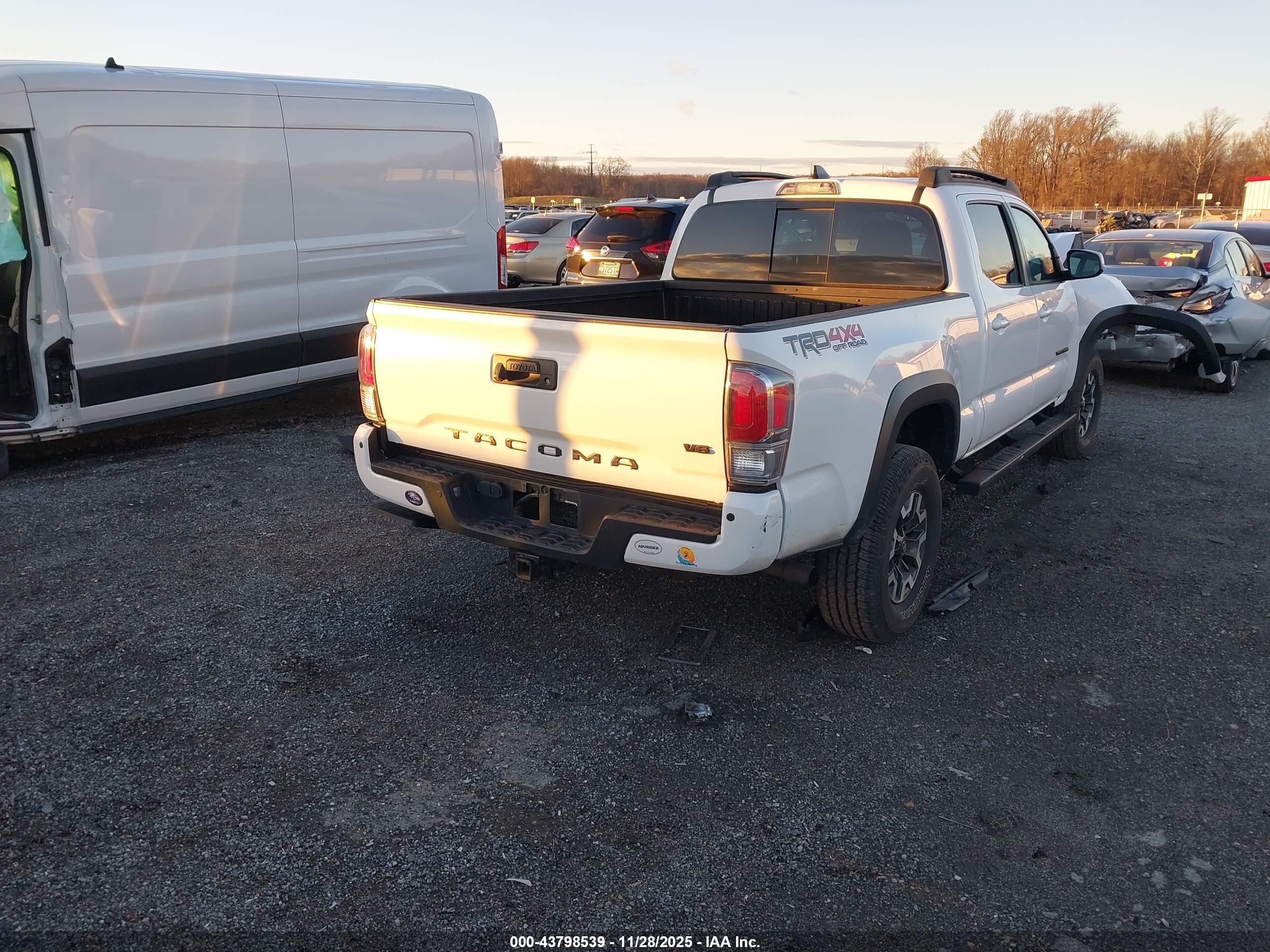 TOYOTA TACOMA image 4