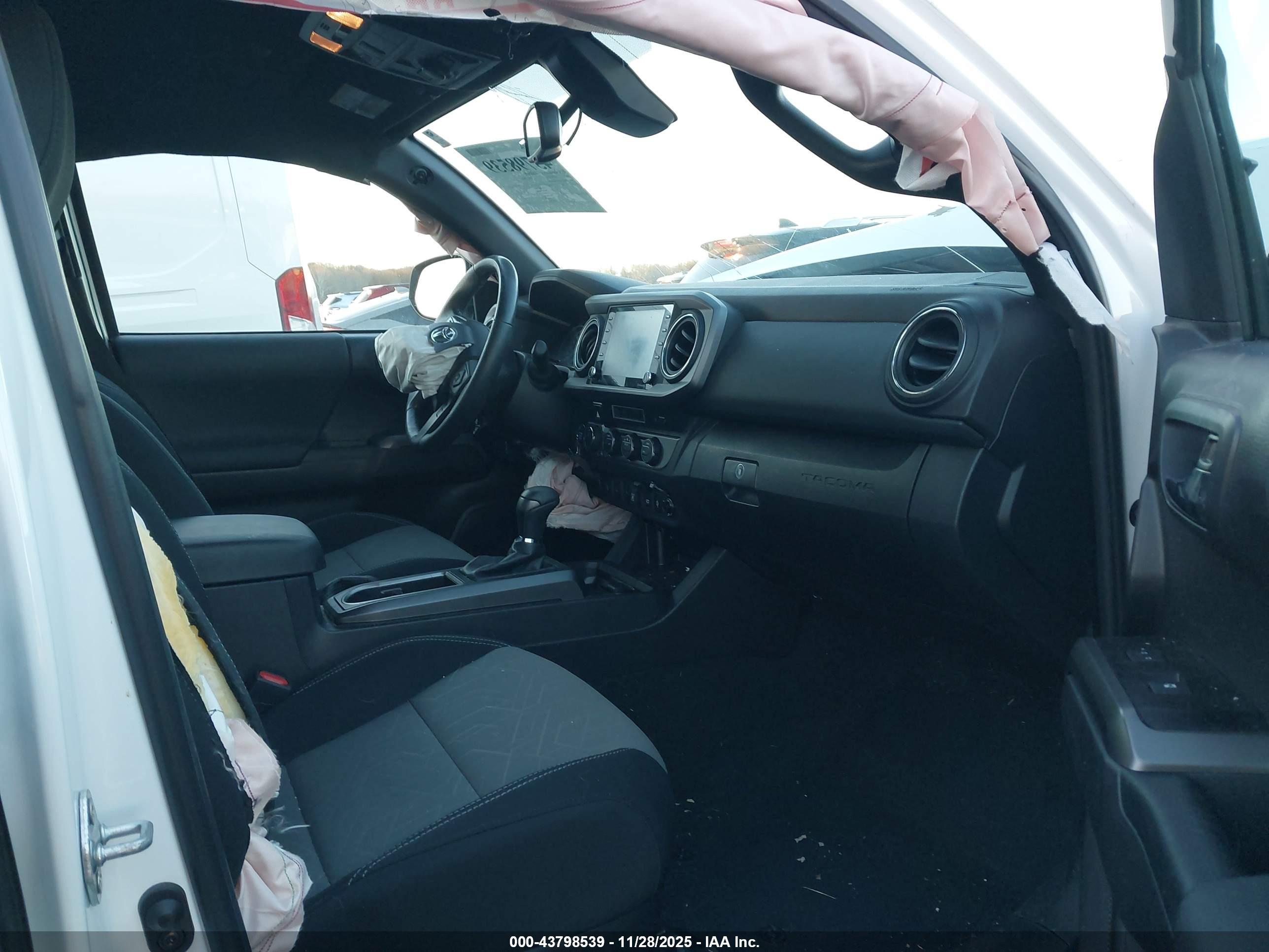 TOYOTA TACOMA image 5