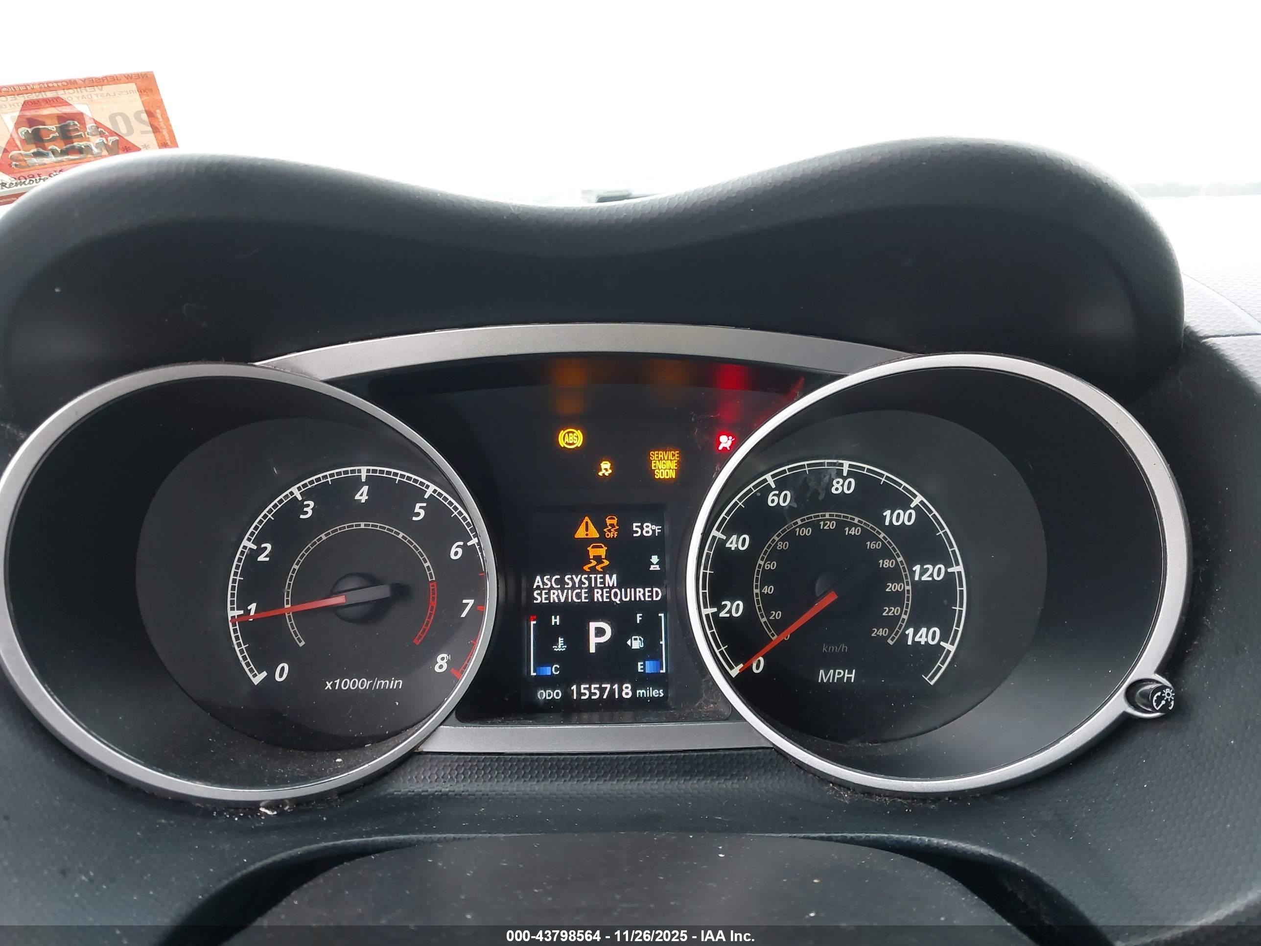 MITSUBISHI OUTLANDER image 7