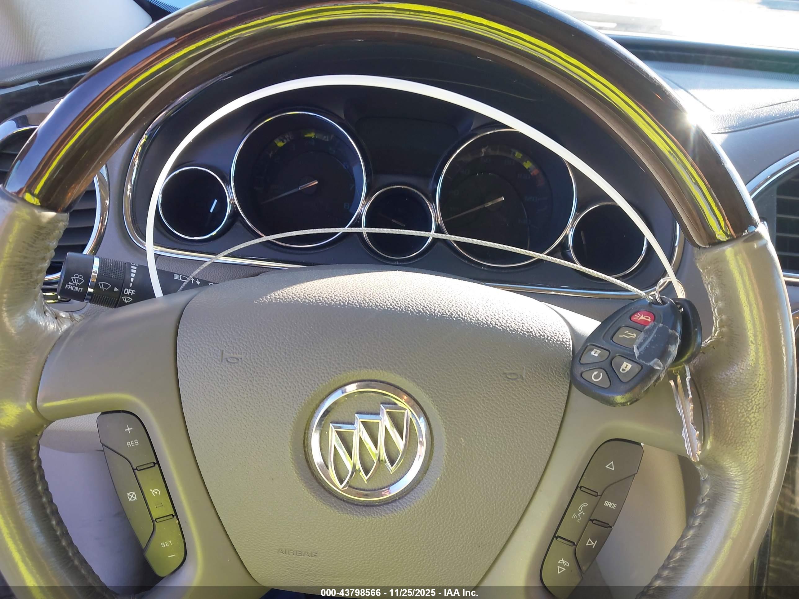 BUICK ENCLAVE image 11