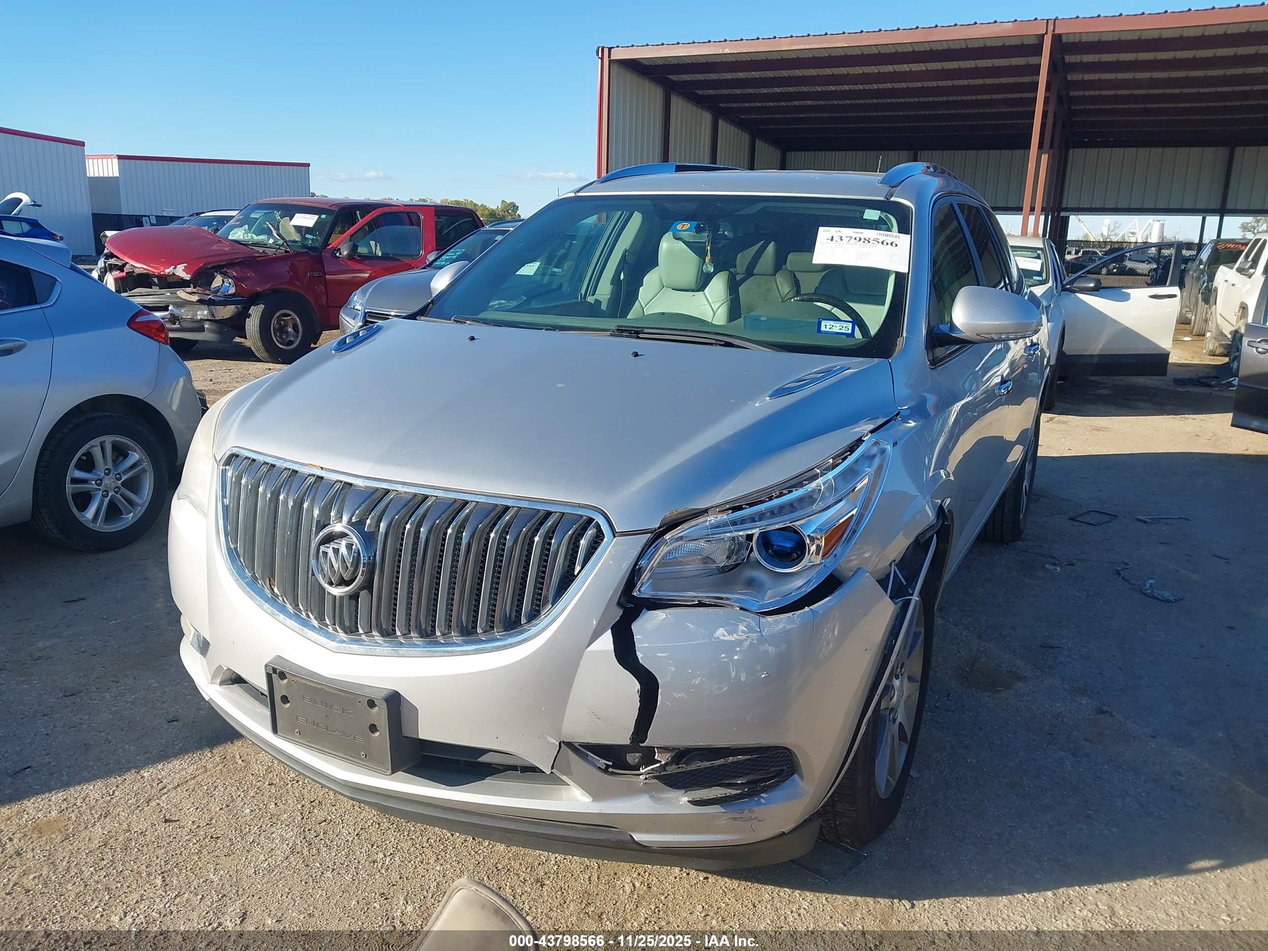 BUICK ENCLAVE image 2