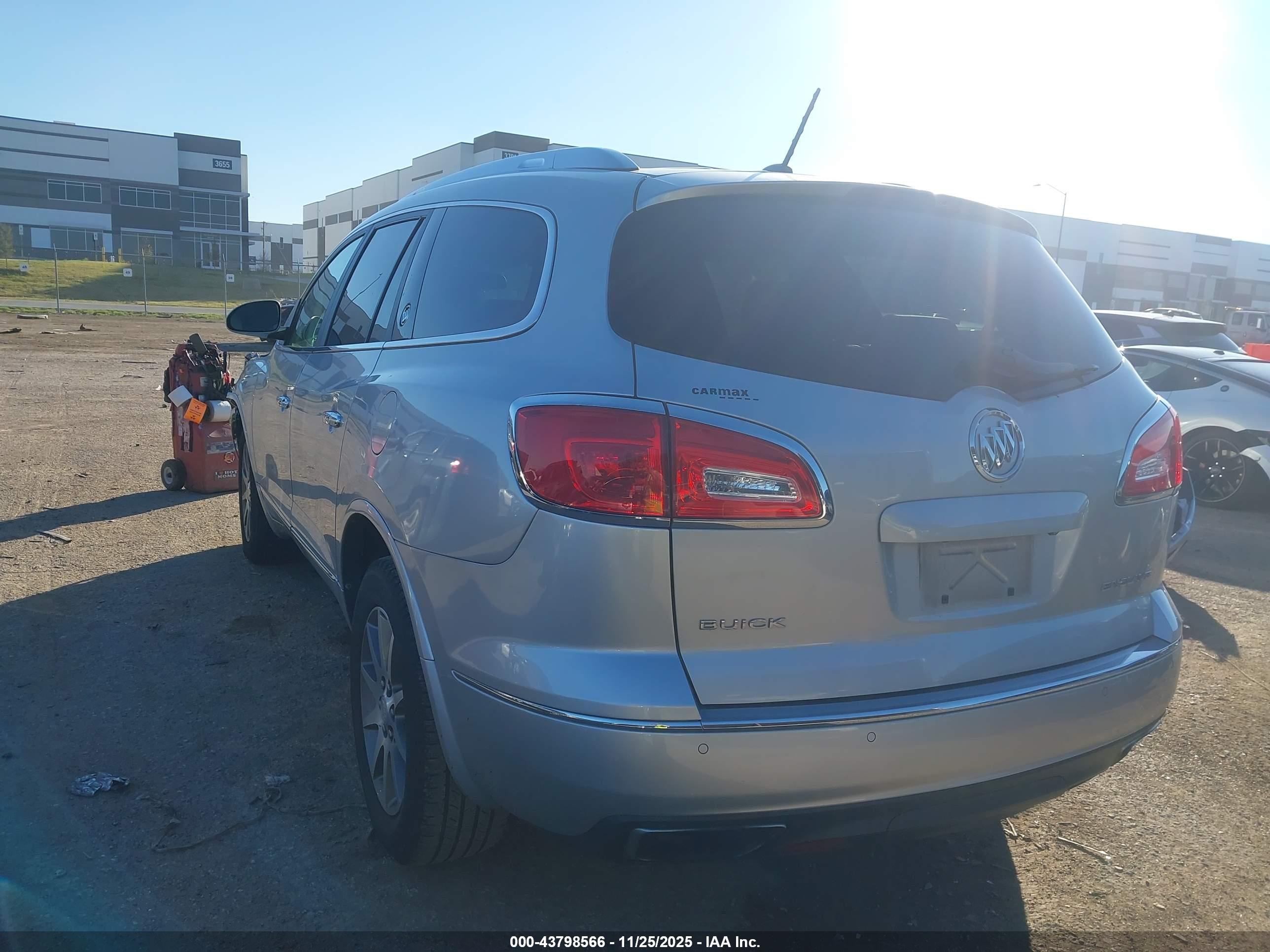BUICK ENCLAVE image 3