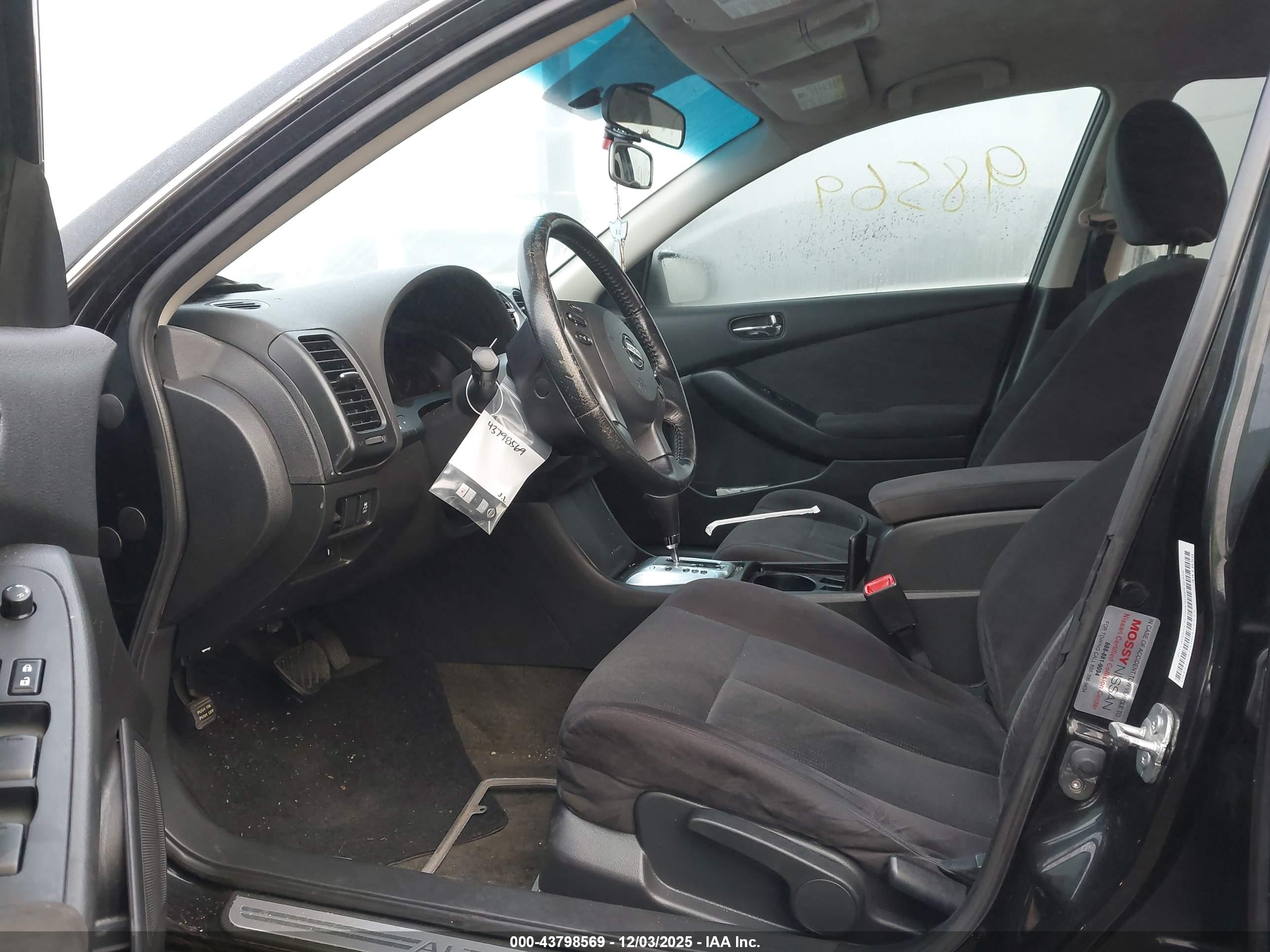 NISSAN ALTIMA image 5