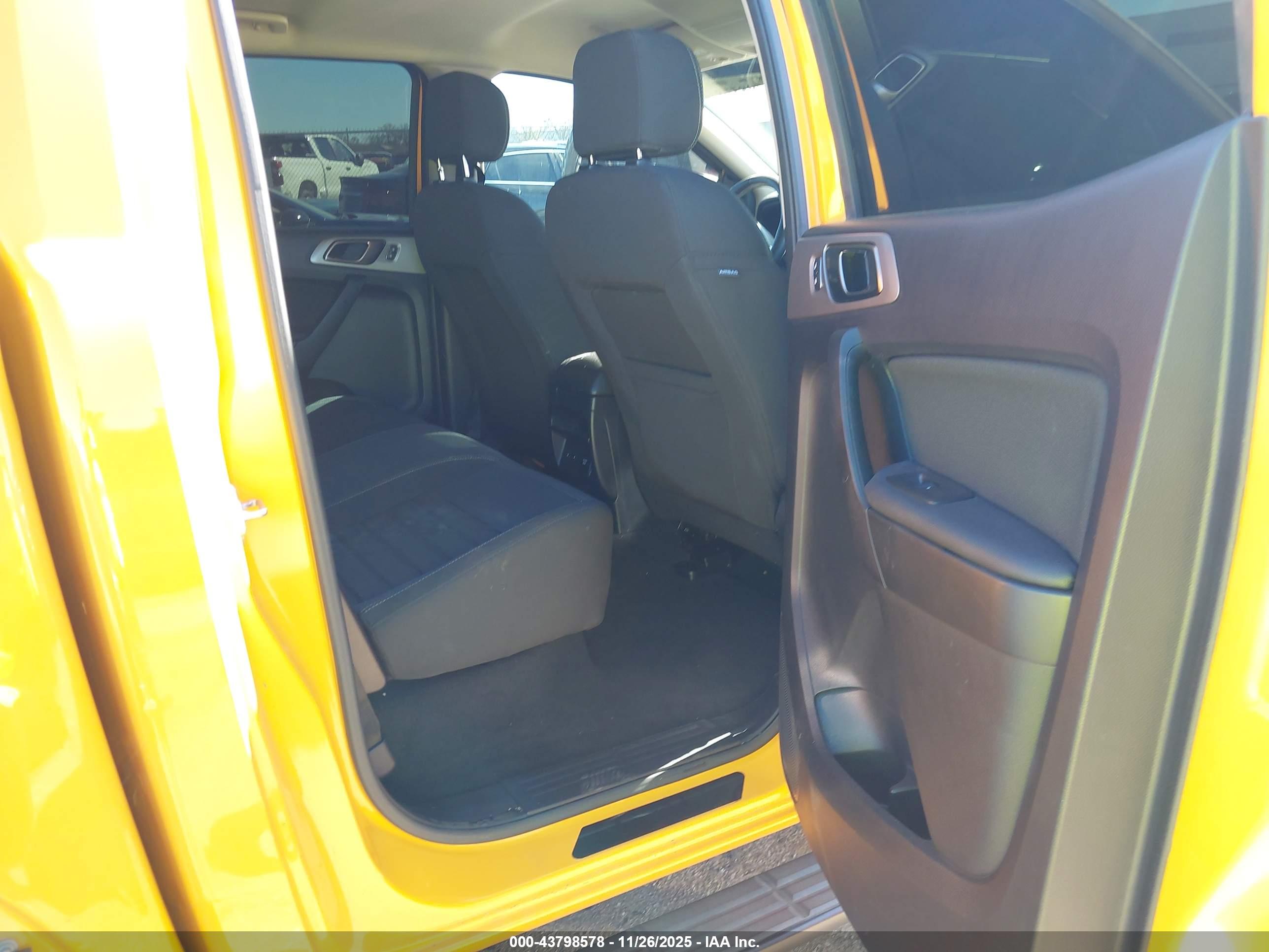 FORD RANGER image 8