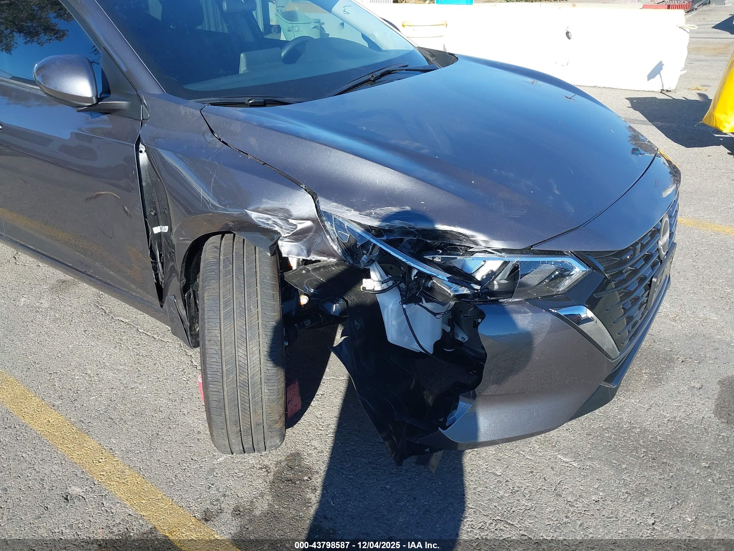 NISSAN SENTRA image 6