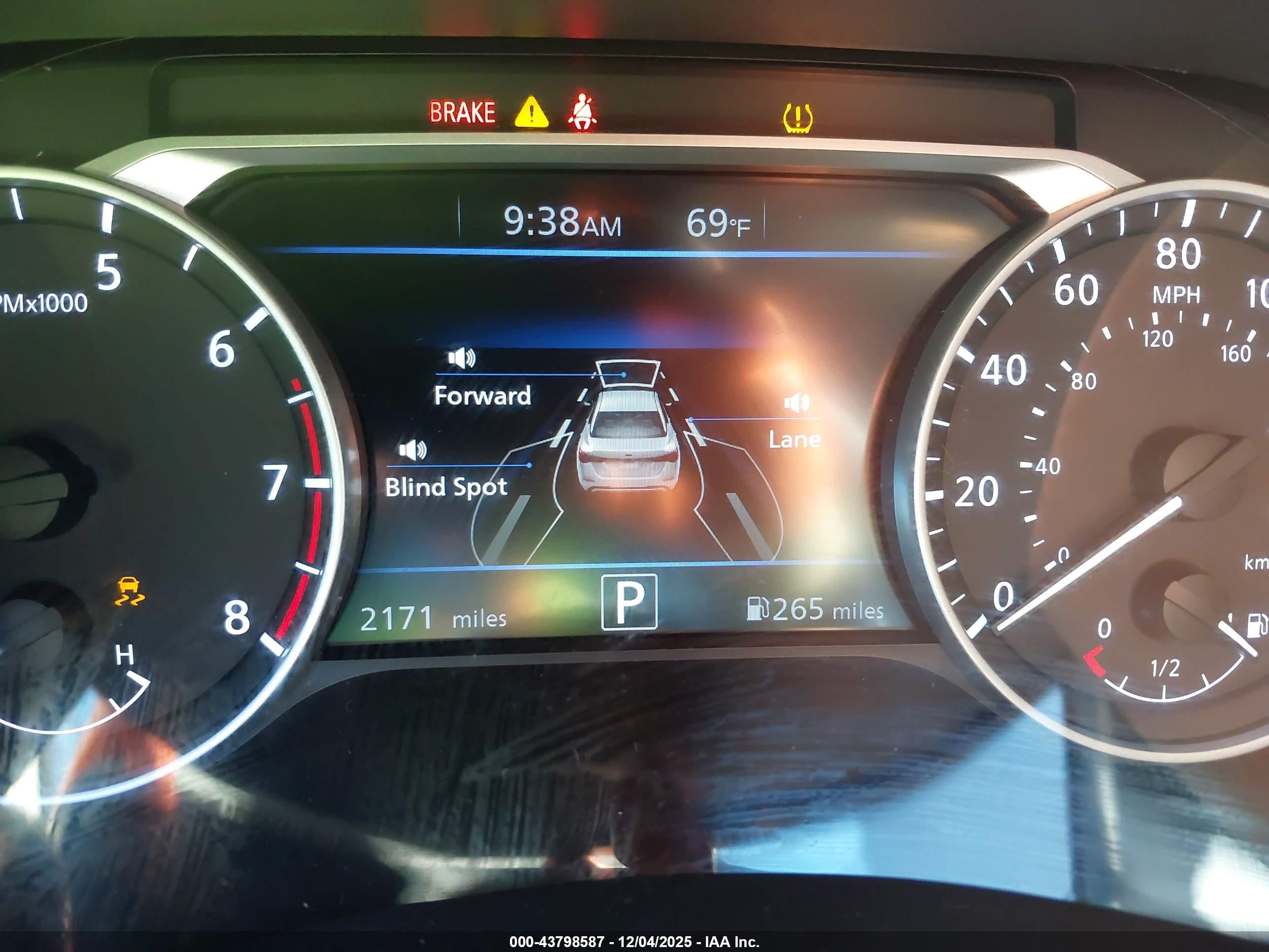 NISSAN SENTRA image 7