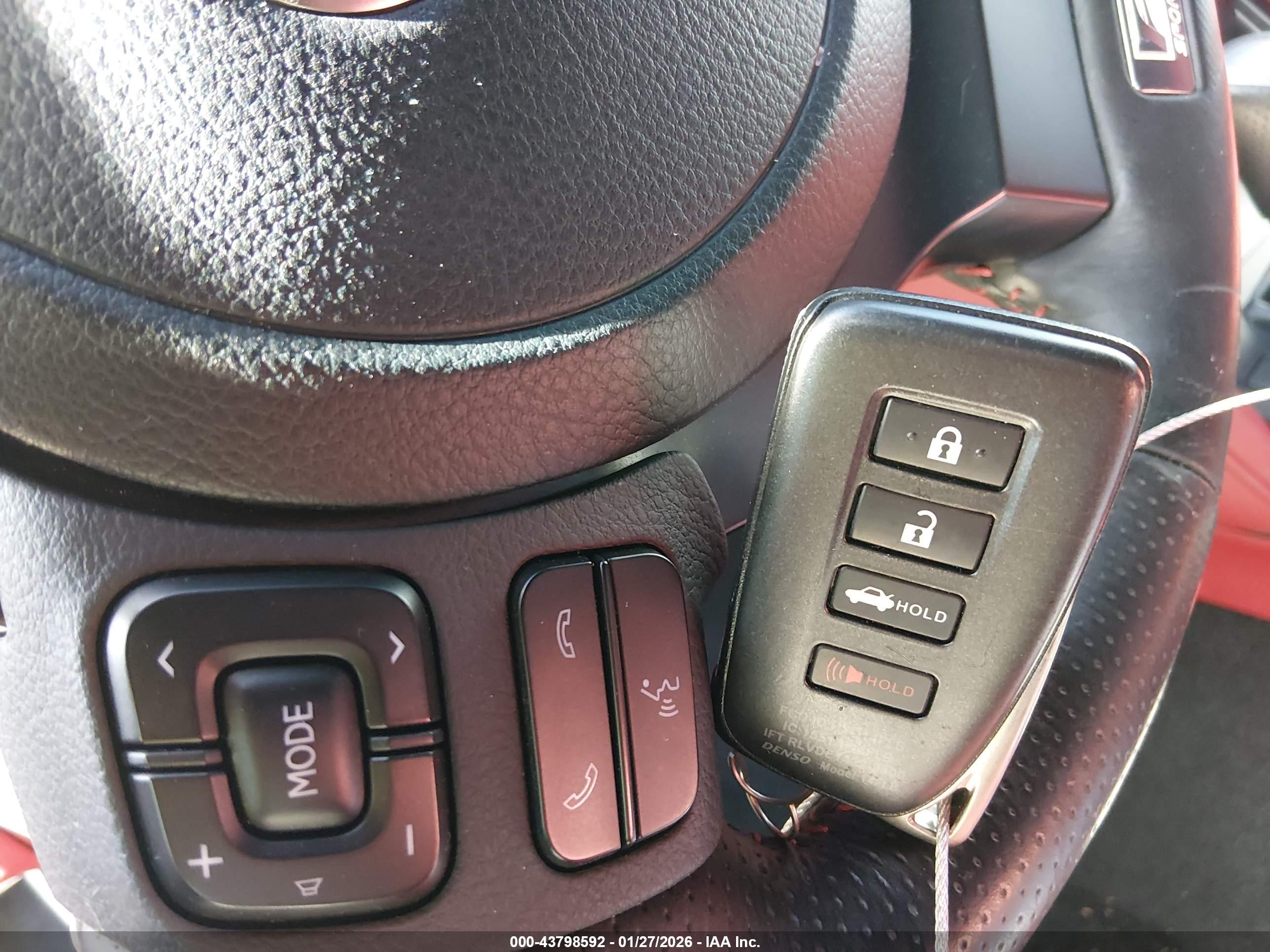 LEXUS IS image 11