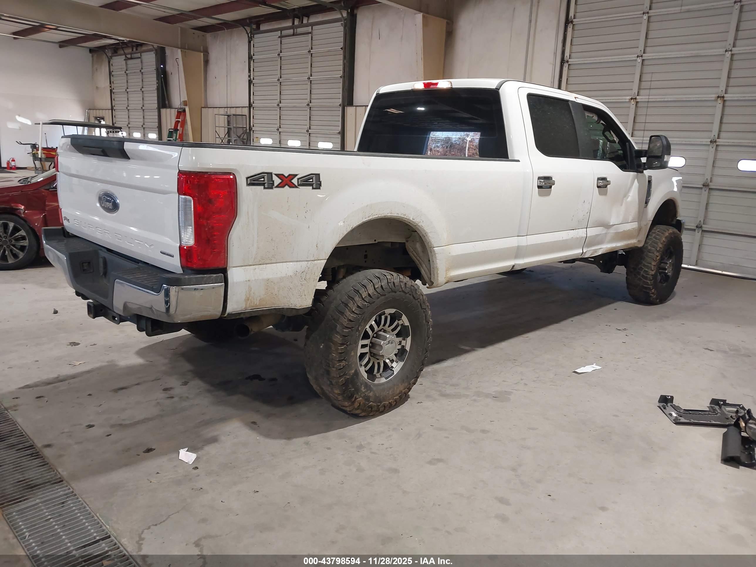 FORD F-250 image 4