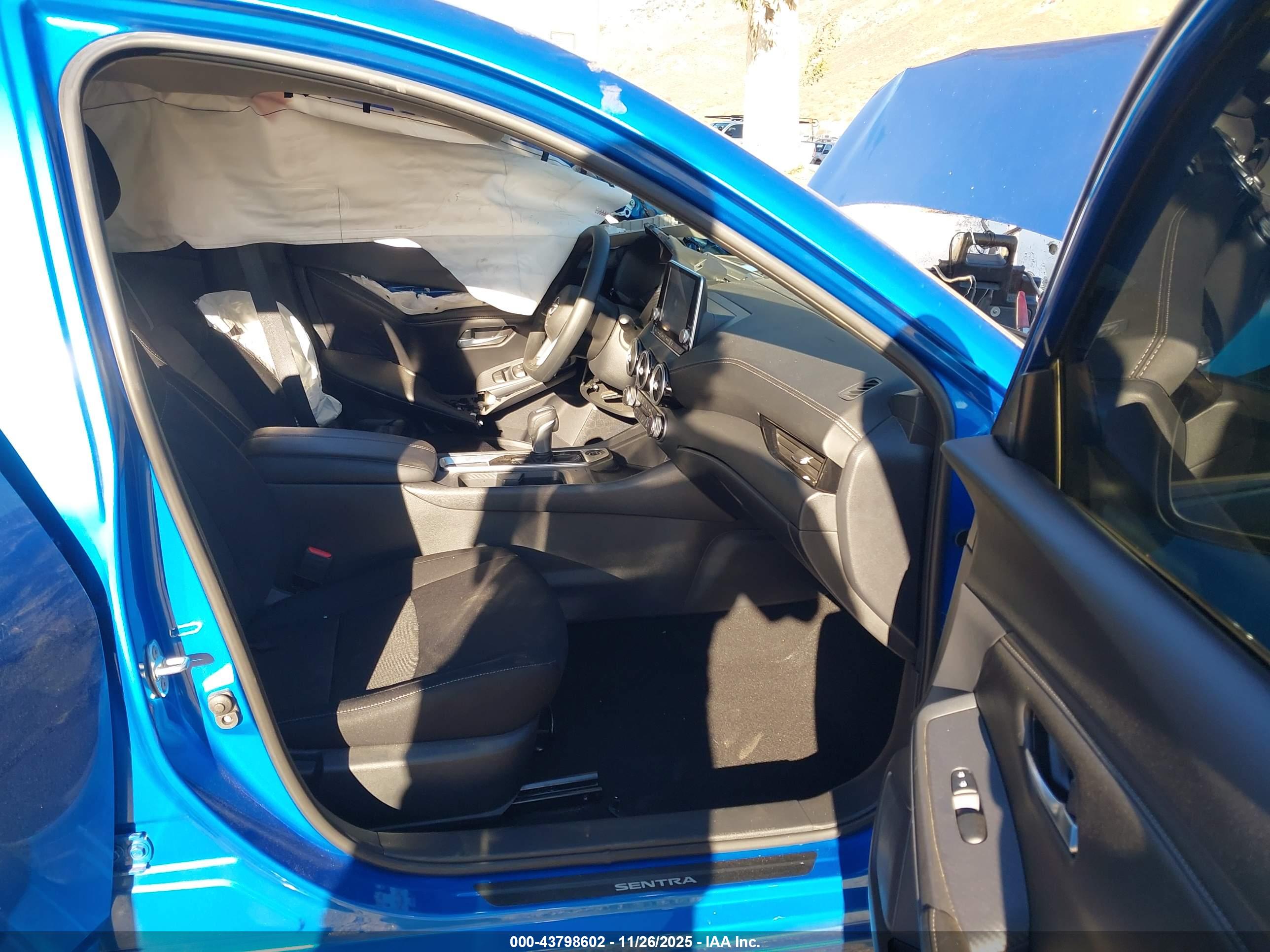 NISSAN SENTRA image 5