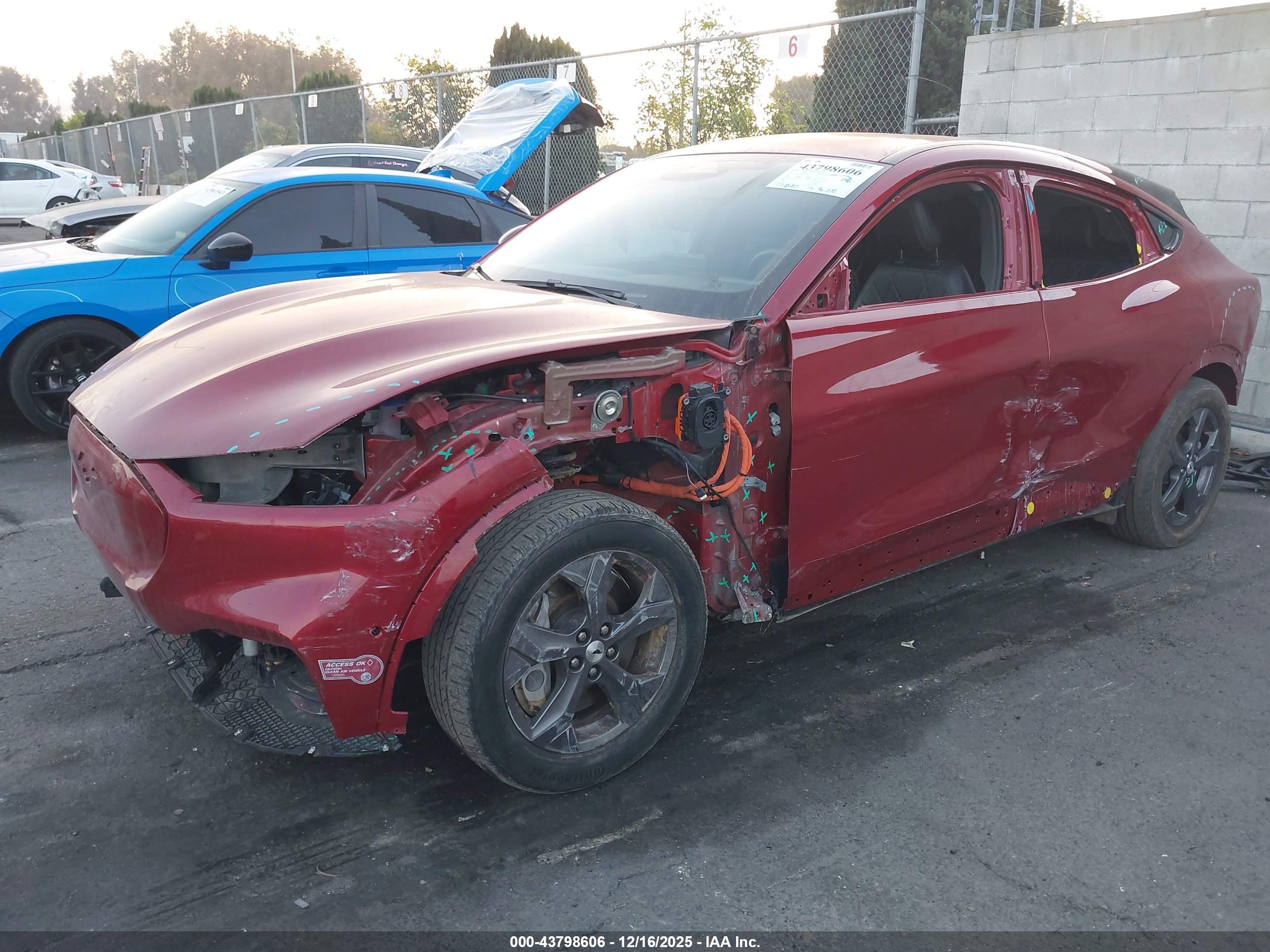 FORD MUSTANG image 2