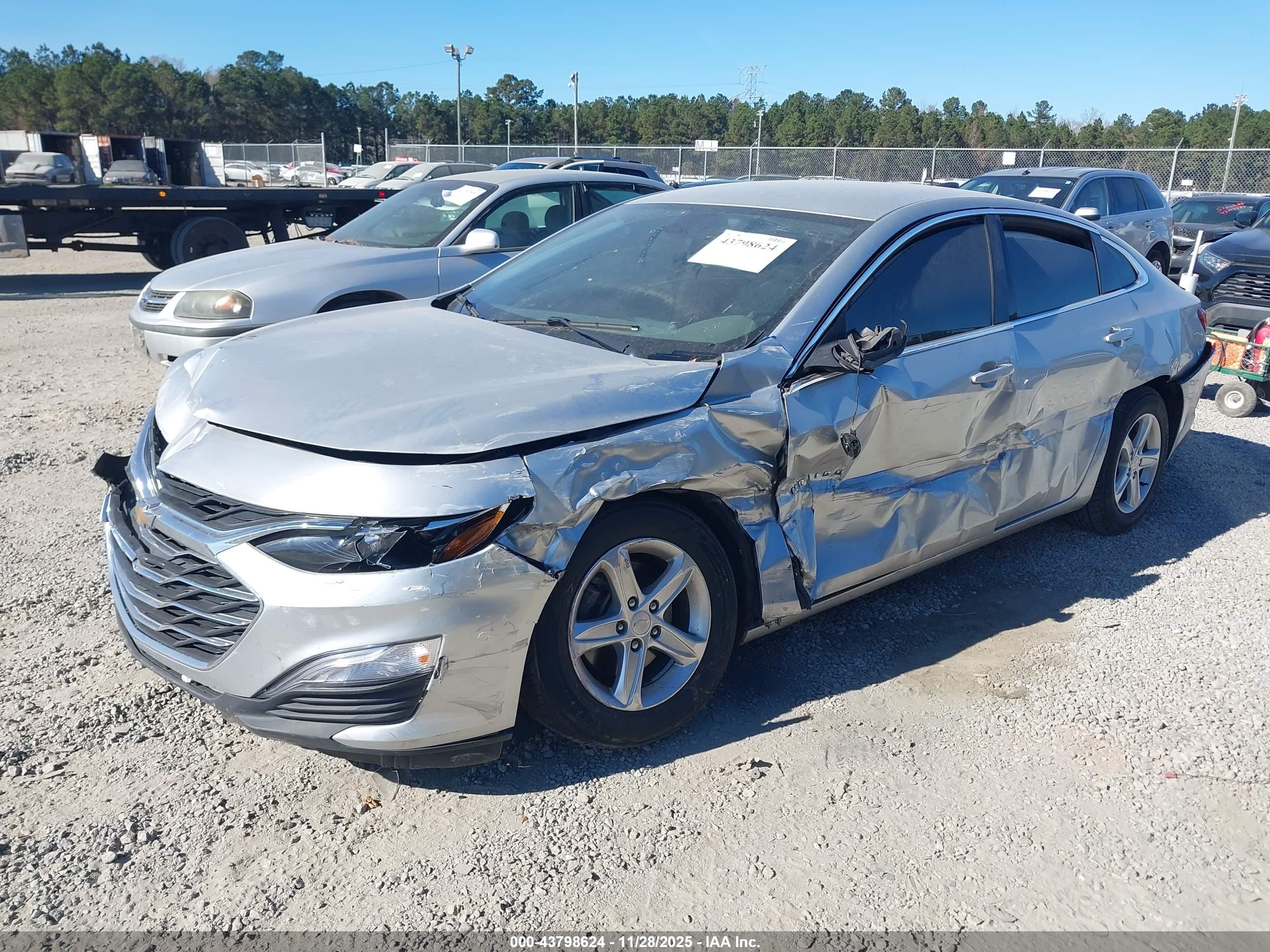 CHEVROLET MALIBU image 2